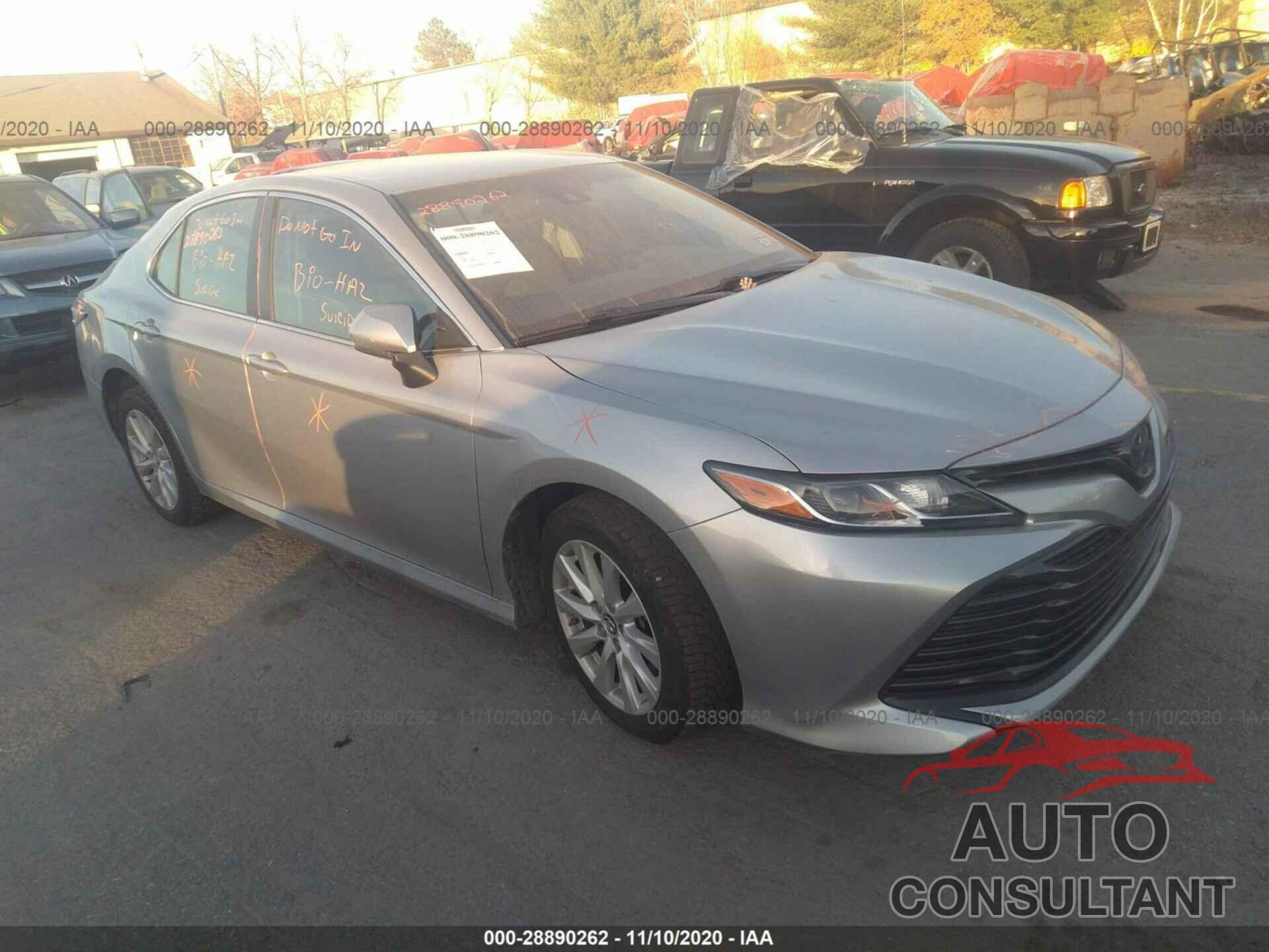 TOYOTA CAMRY 2018 - 4T1B11HK4JU090759