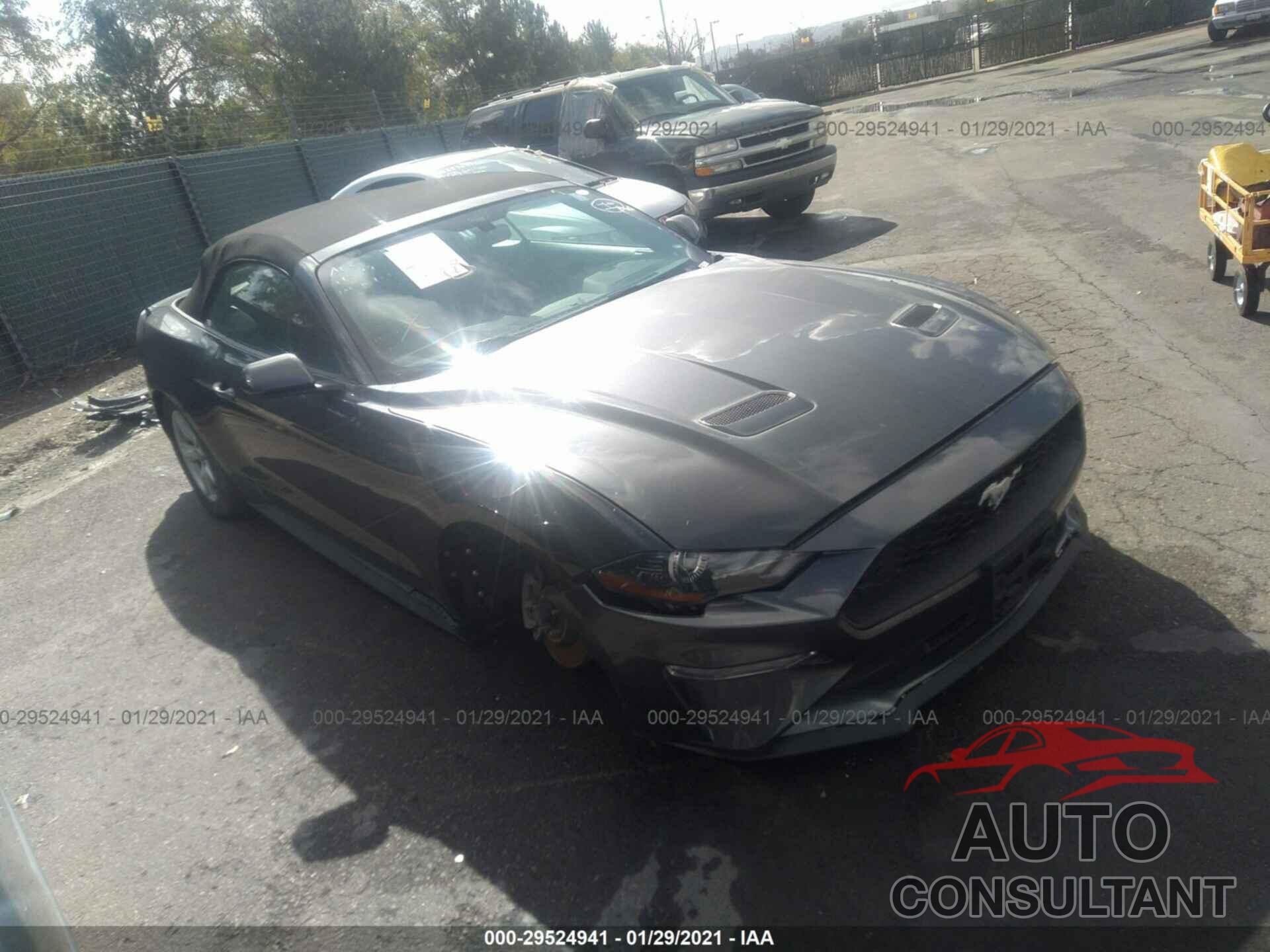 FORD MUSTANG 2019 - 1FATP8UHXK5159093