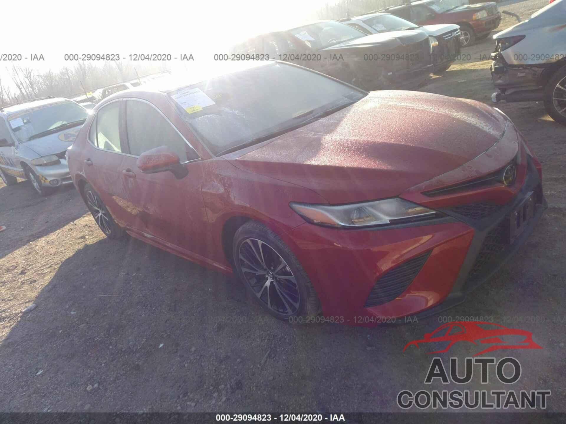 TOYOTA CAMRY 2019 - 4T1B11HK1KU263462