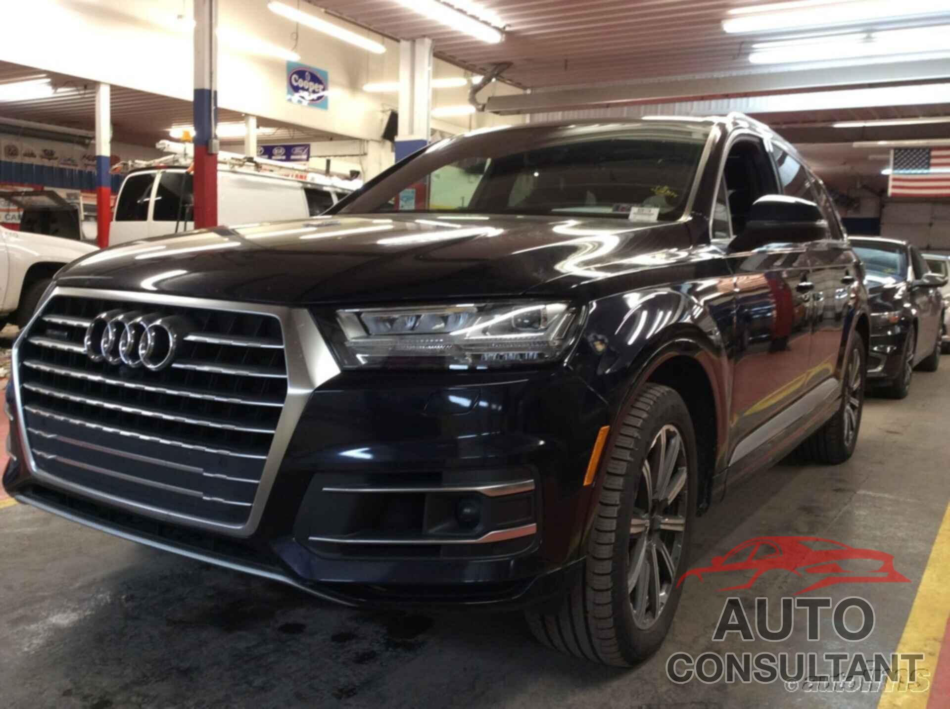 AUDI Q7 2017 - WA1LAAF70HD035429