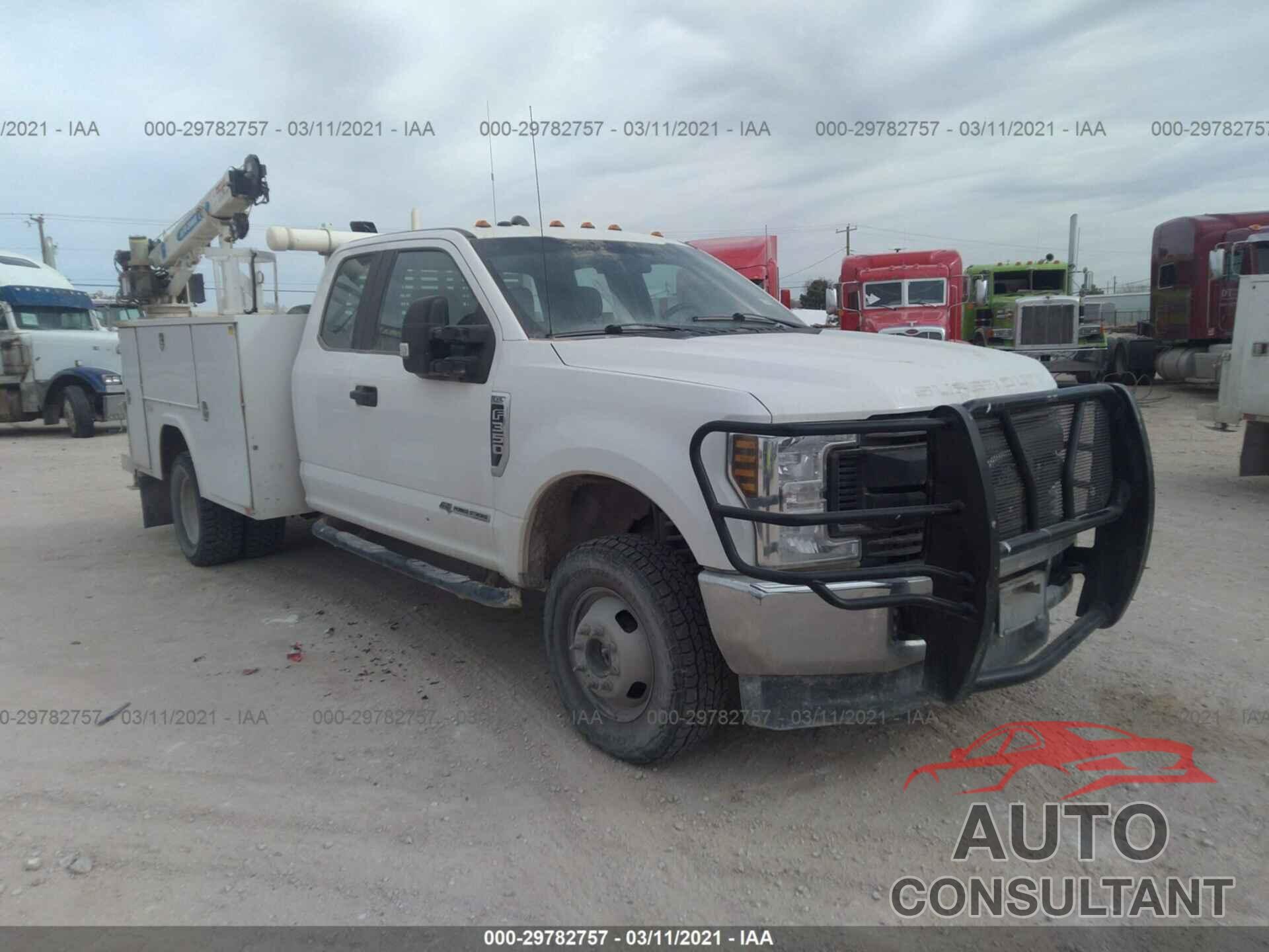 FORD SUPER DUTY F-350 DRW 2019 - 1FD8X3HTXKED26839