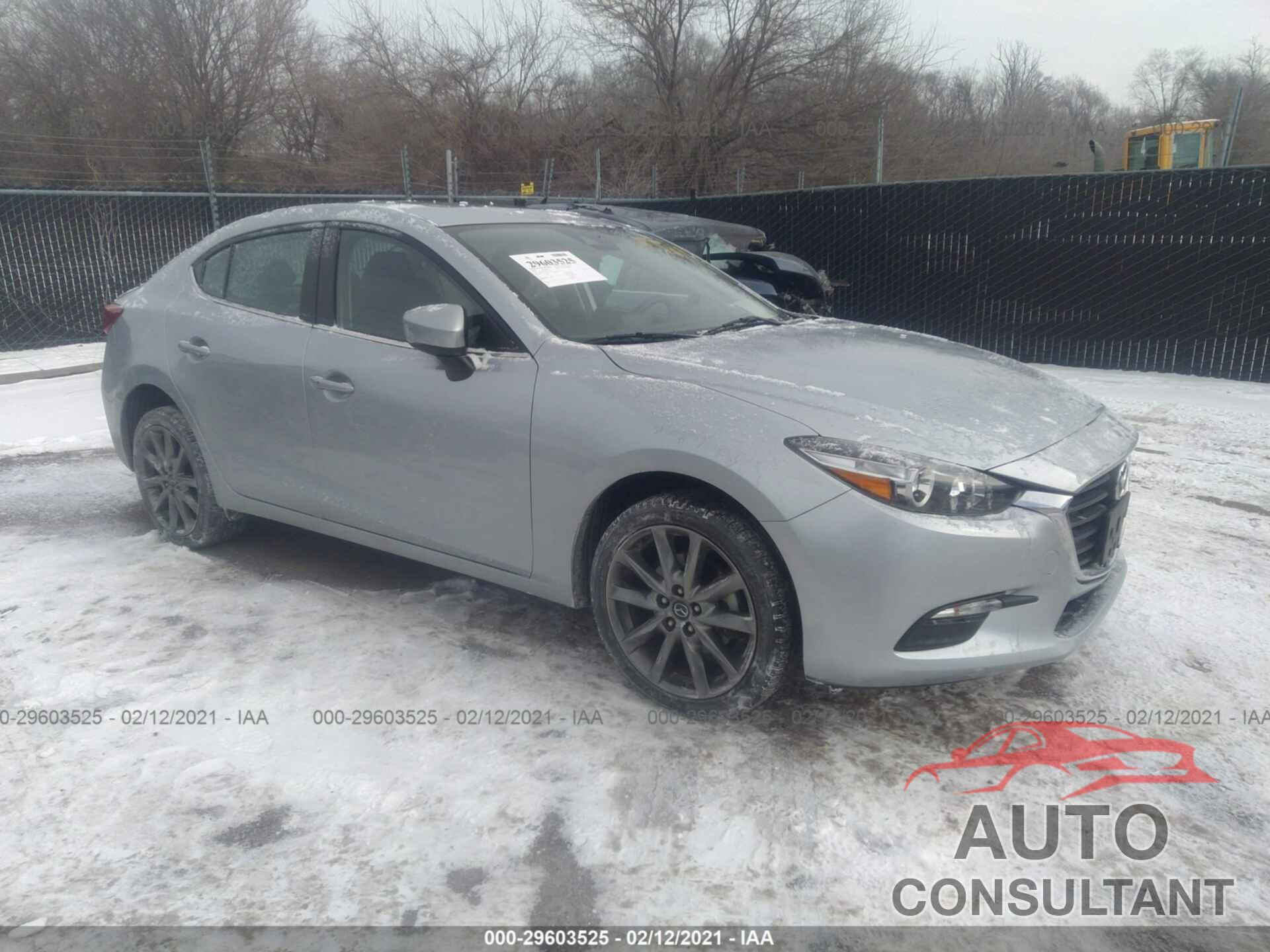 MAZDA MAZDA3 4-DOOR 2018 - 3MZBN1V31JM257196