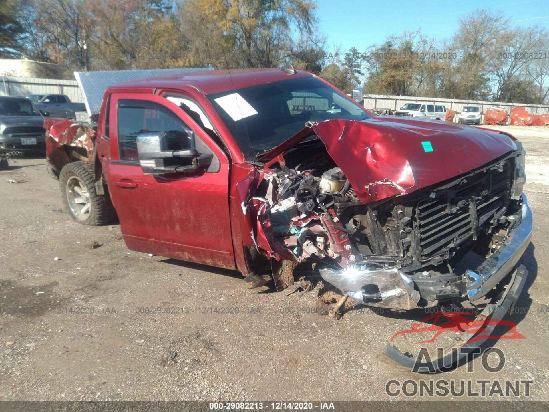 CHEVROLET SILVERADO 1500 2018 - 3GCUKRECXJG343608