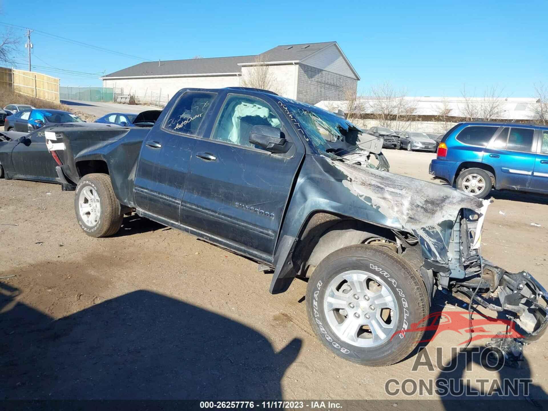 CHEVROLET SILVERADO 1500 2017 - 1GCVKREC7HZ383689