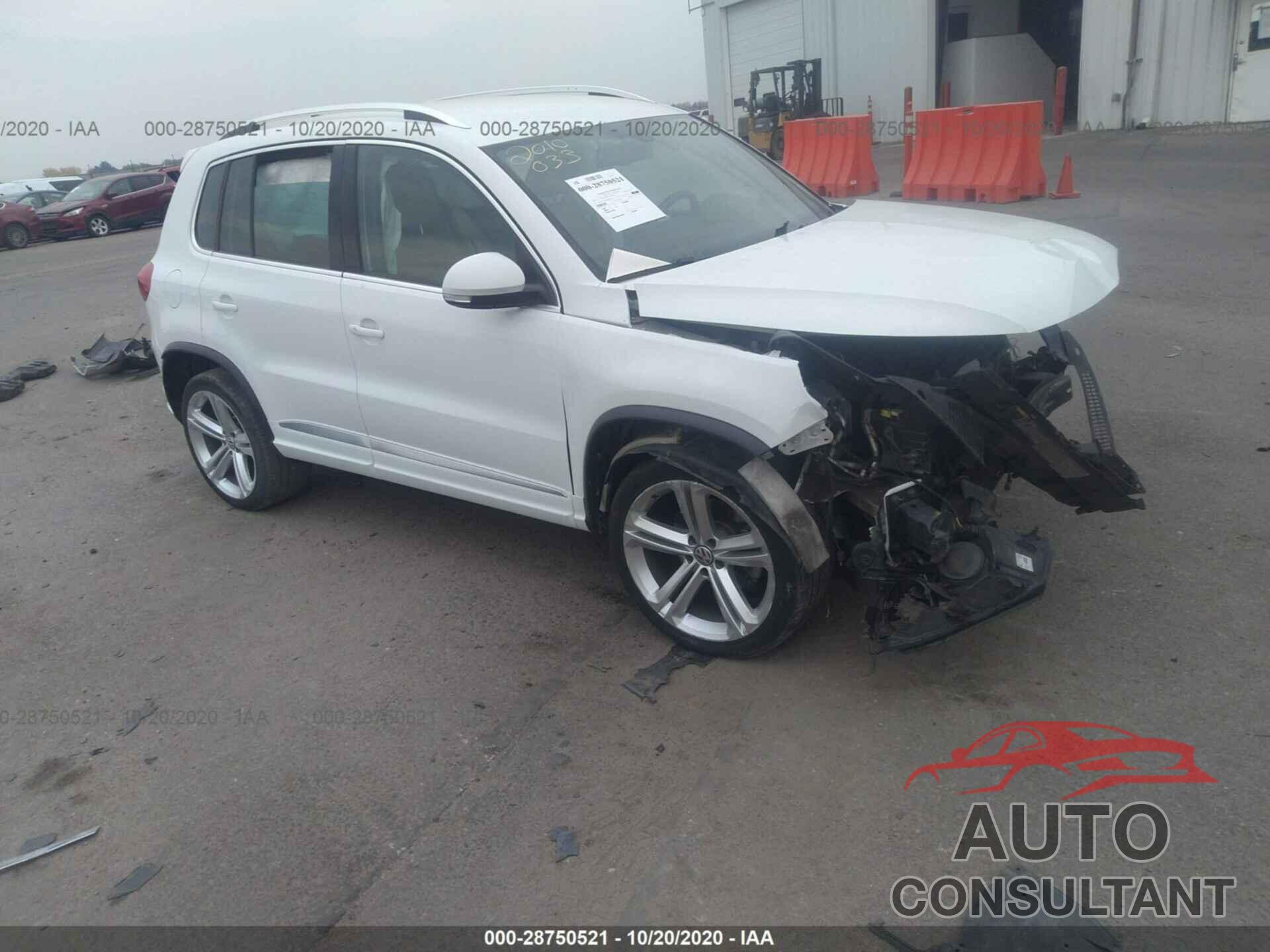 VOLKSWAGEN TIGUAN 2016 - WVGBV7AX4GW030054