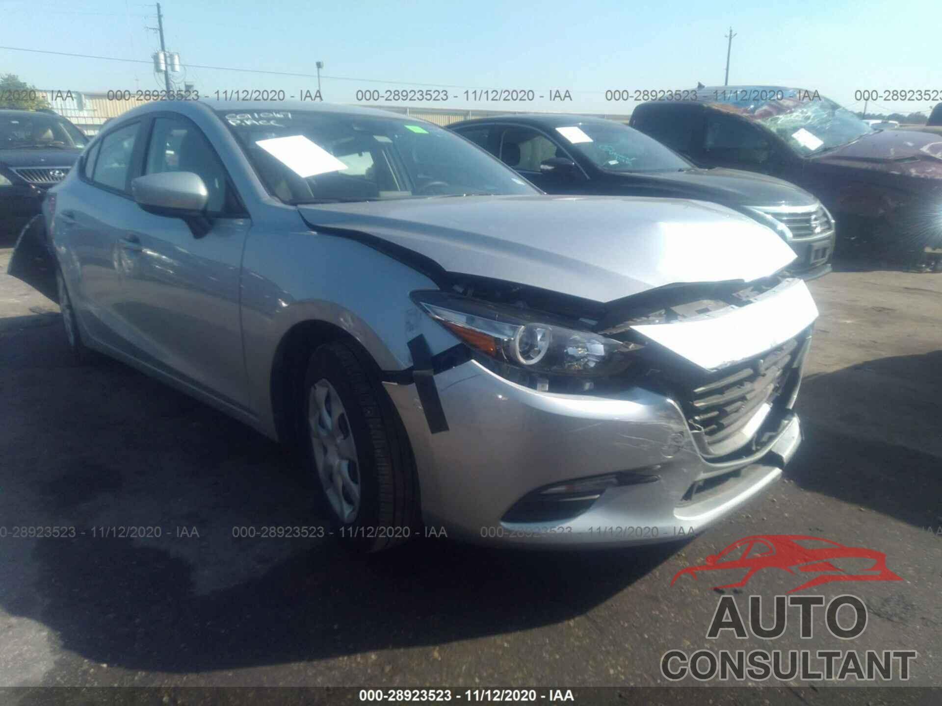 MAZDA MAZDA3 4-DOOR 2018 - 3MZBN1U77JM240889