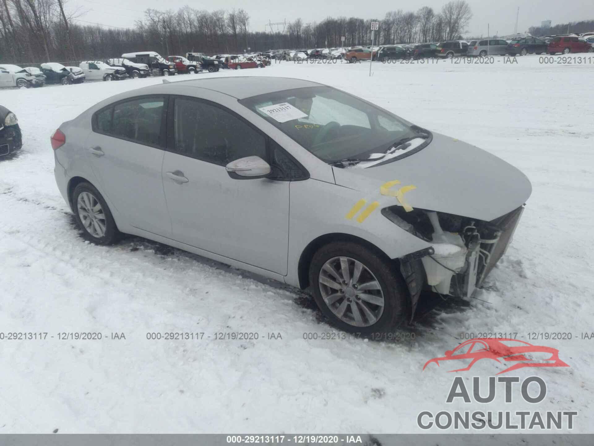 KIA FORTE 2016 - KNAFX4A65G5440337