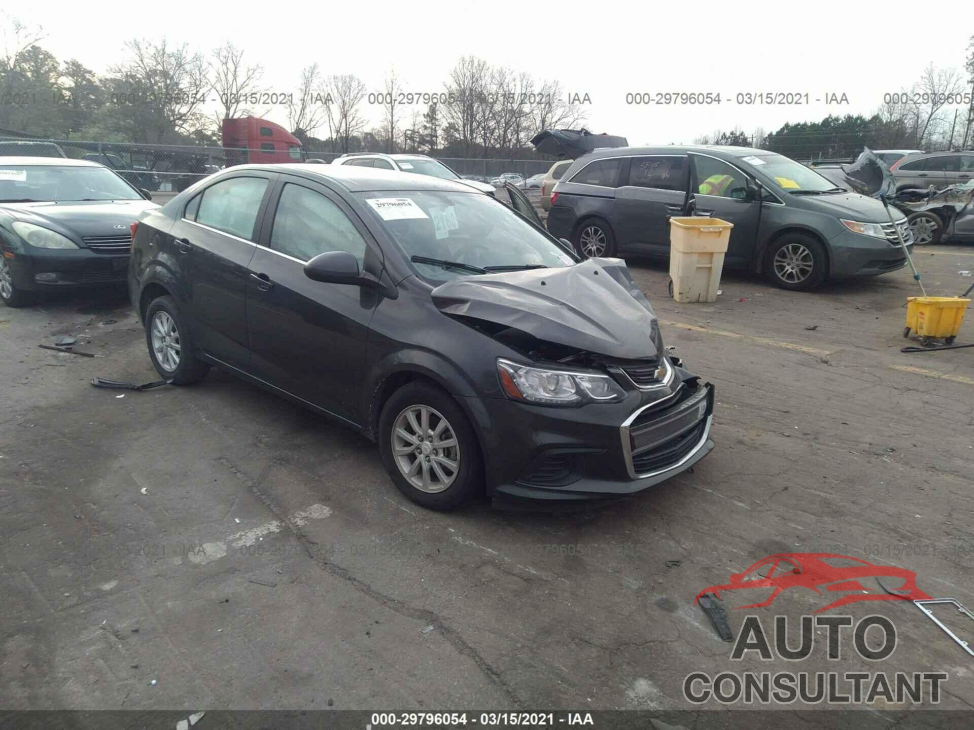 CHEVROLET SONIC 2018 - 1G1JD5SHXJ4140259