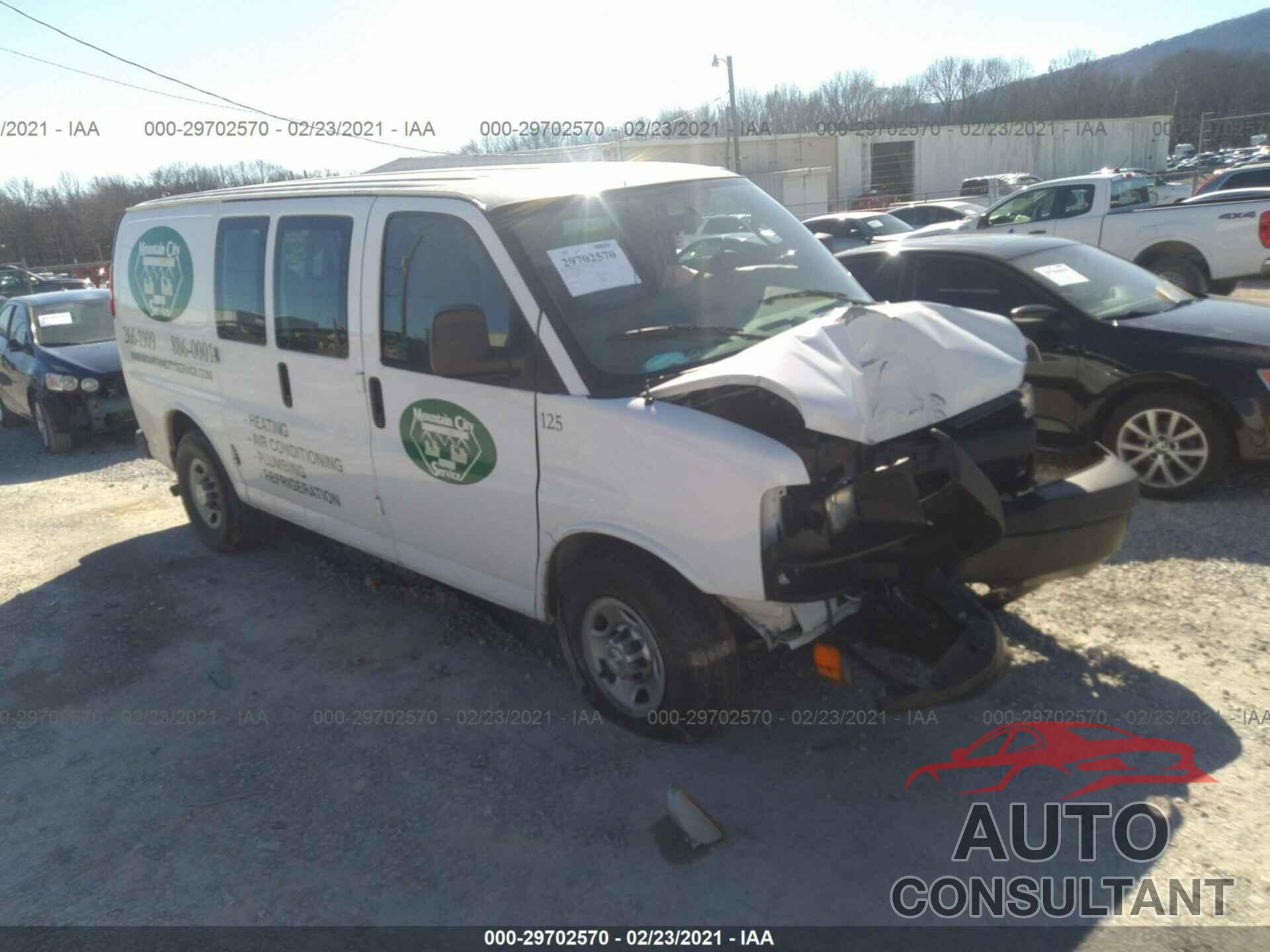 CHEVROLET EXPRESS CARGO VAN 2017 - 1GCWGAFF3H1347318