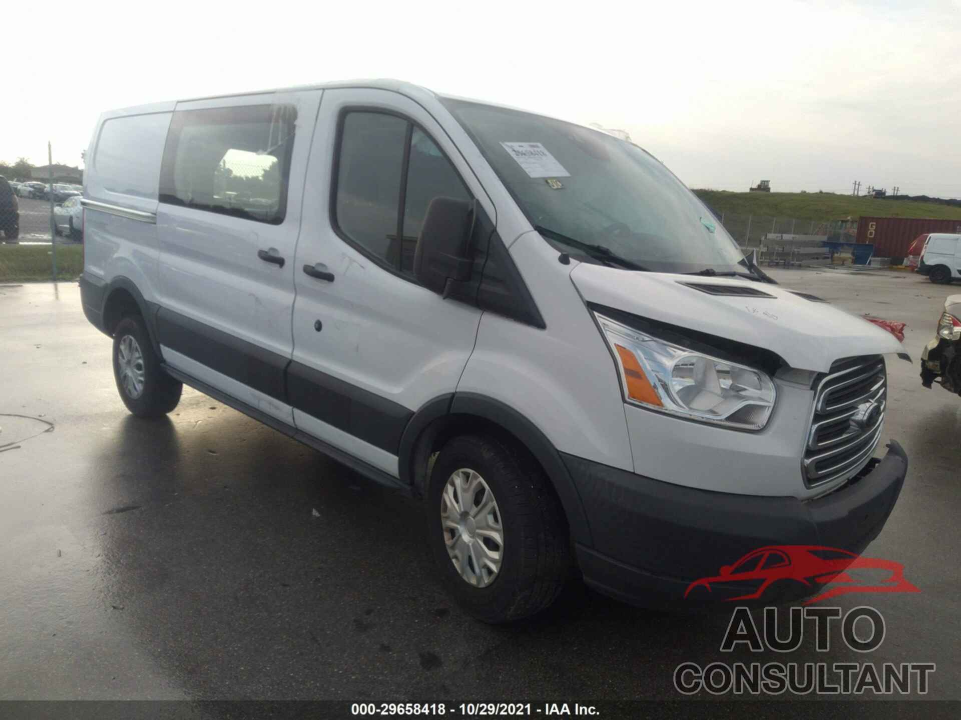 FORD TRANSIT VAN 2018 - 1FTYR1YM2JKA46750