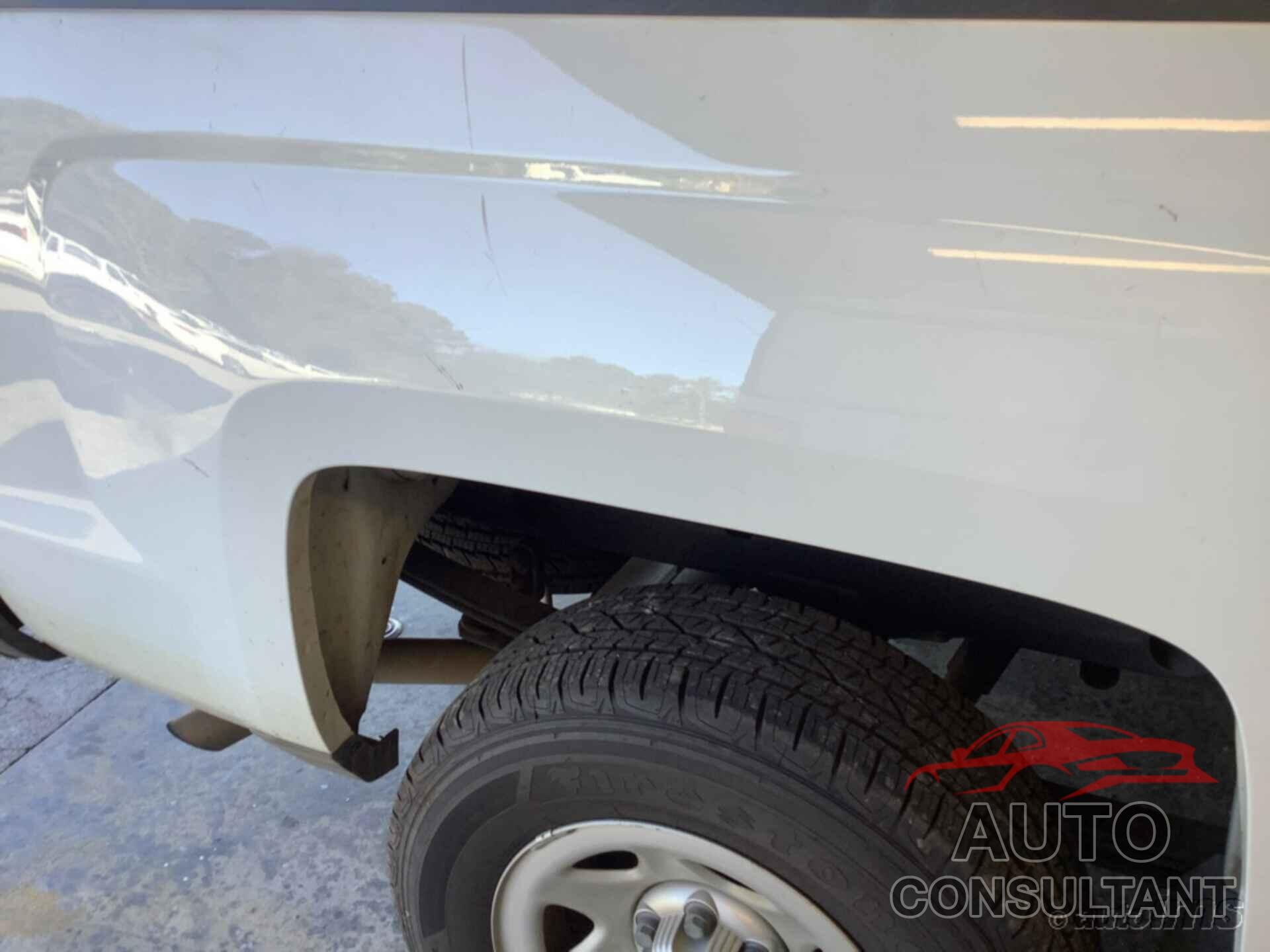 CHEVROLET SILVERADO 1500 2017 - 1GCNCNEH6HZ405439