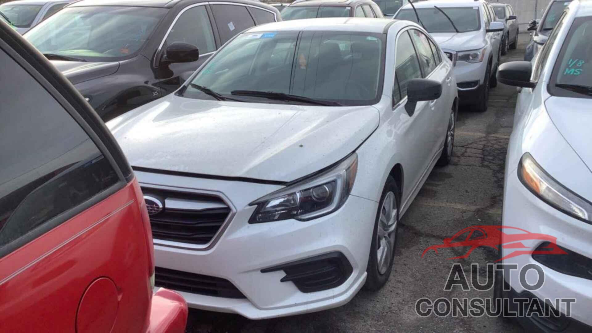SUBARU LEGACY 2018 - 4S3BNAA64J3026796