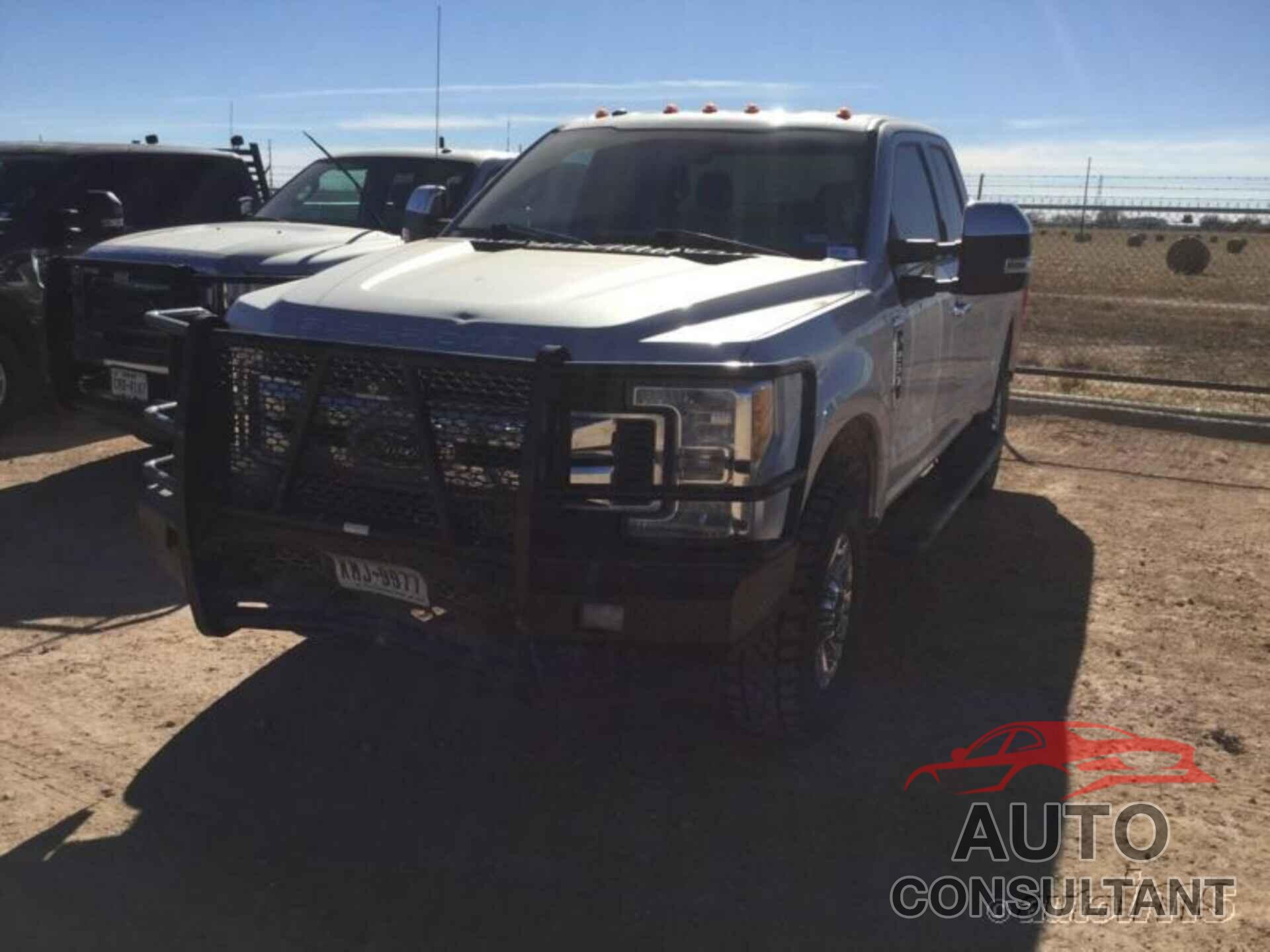 FORD SUPER DUTY F-250 SRW 2017 - 1FT7X2B61HEC97088