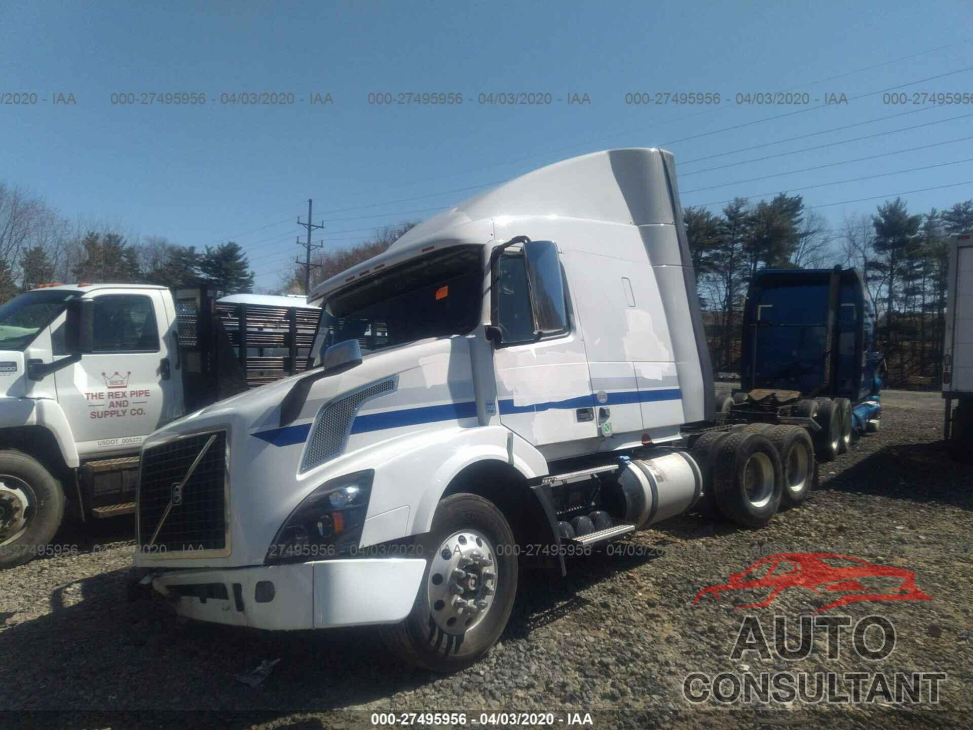 VOLVO VNL 2018 - 4V4NC9EH3JN895069