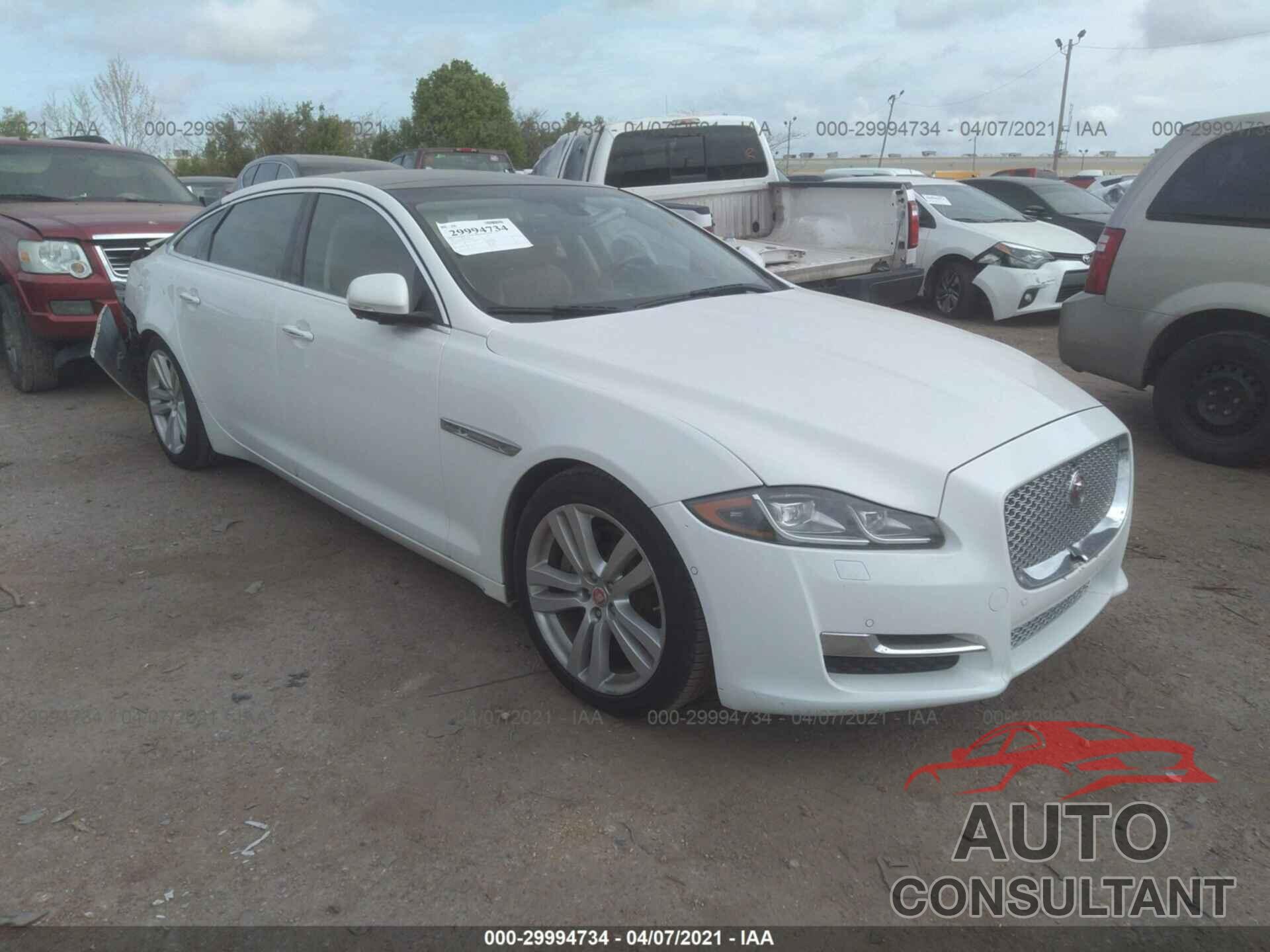 JAGUAR XJ 2016 - SAJWA2G71G8V93046