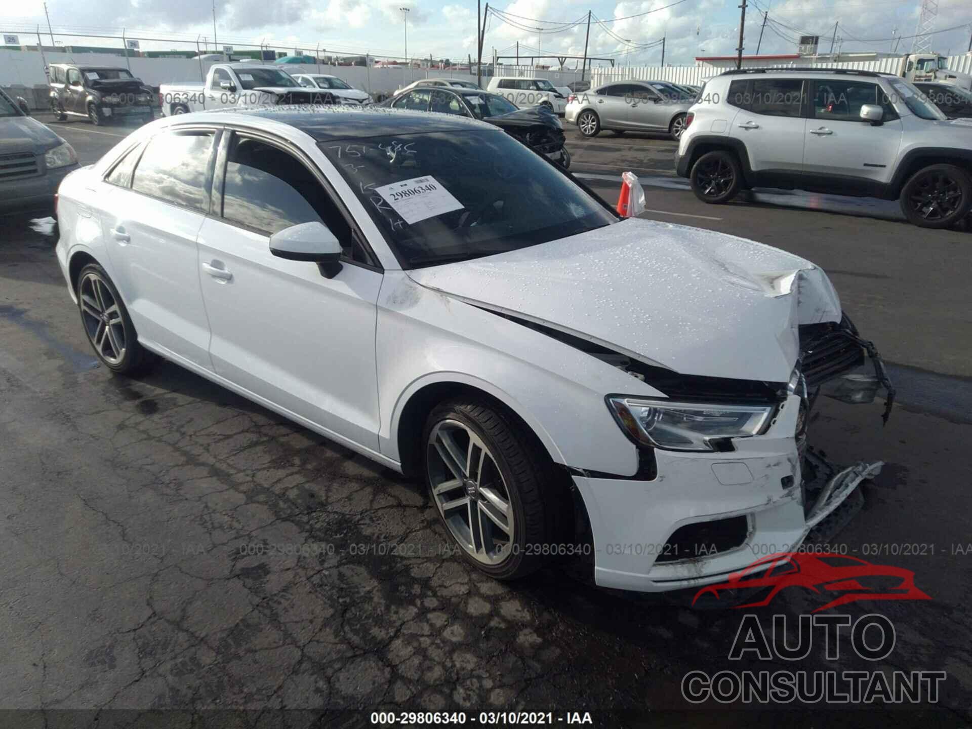 AUDI A3 SEDAN 2017 - WAUAUGFF7H1050457