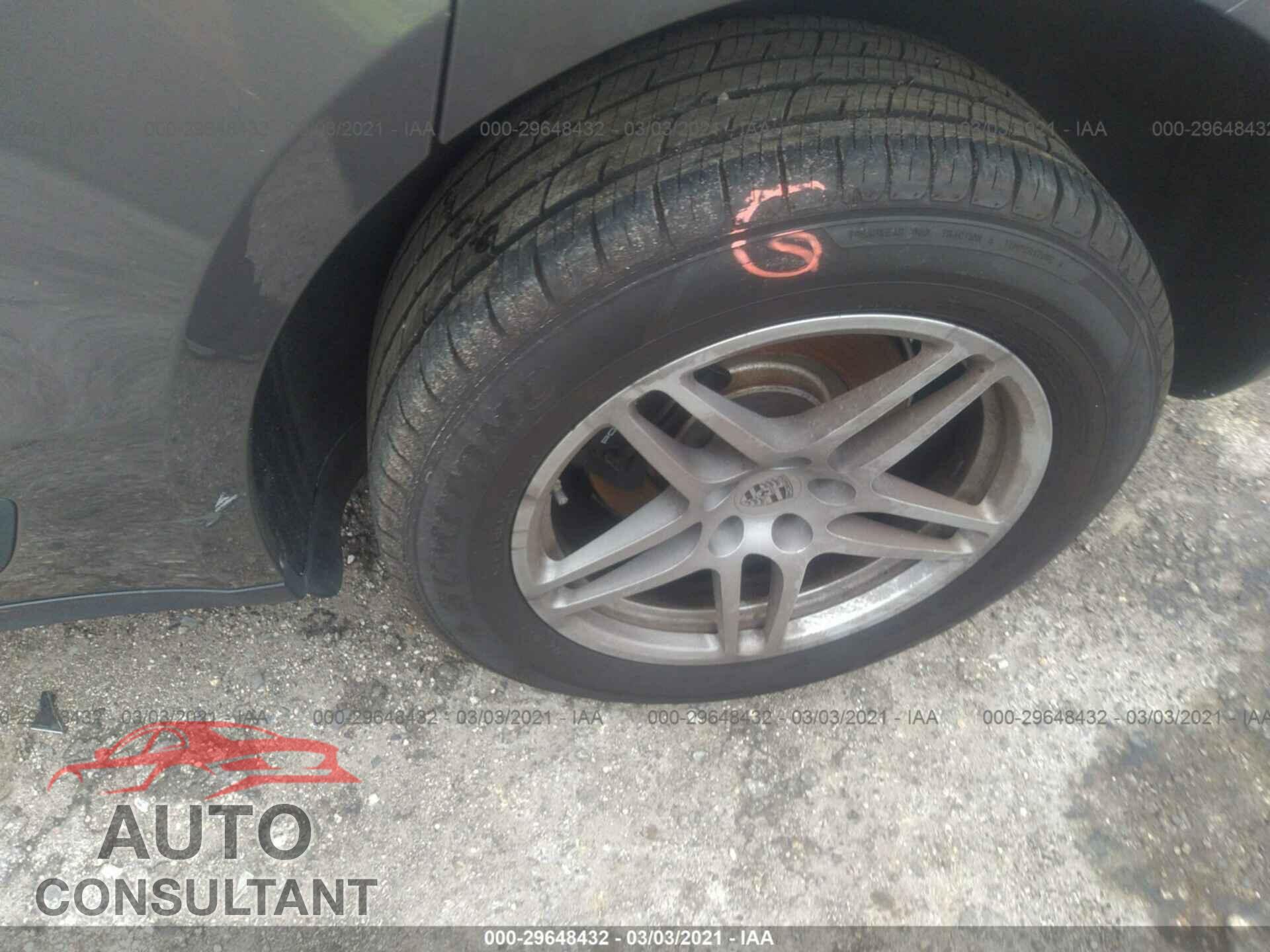 PORSCHE MACAN 2017 - WP1AA2A53HLB08838