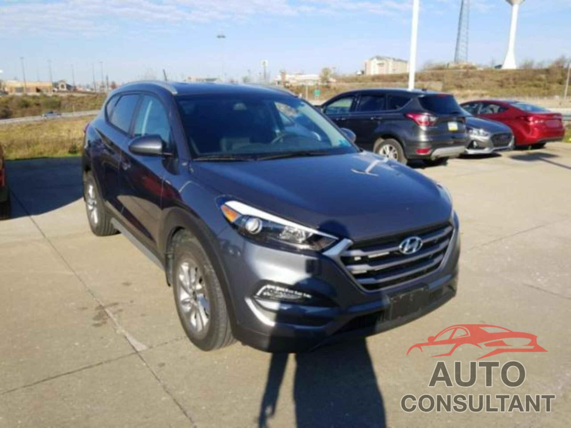 HYUNDAI TUCSON 2017 - KM8J3CA43HU585011
