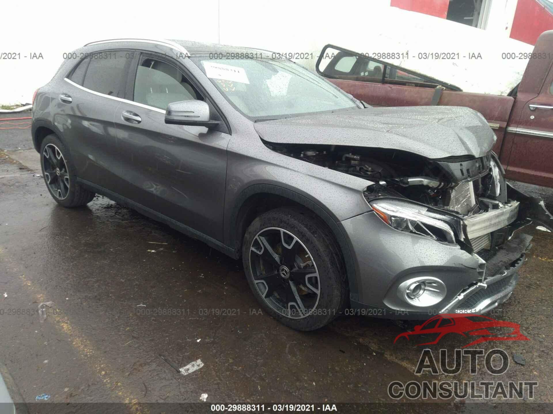 MERCEDES-BENZ GLA 2020 - WDCTG4GB6LJ682480