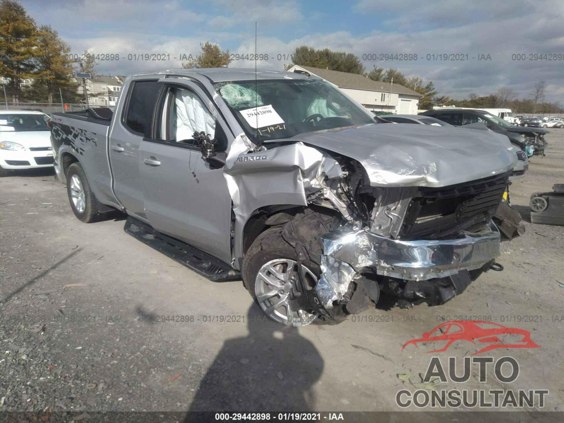 CHEVROLET SILVERADO 1500 2019 - 1GCRYDEK0KZ302940