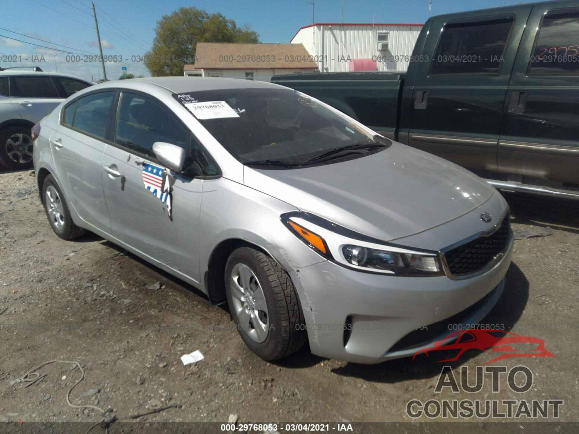 KIA FORTE 2018 - 3KPFK4A73JE227814