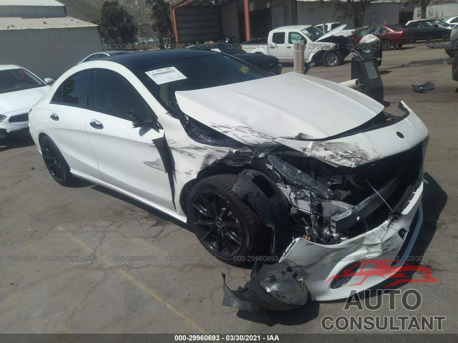 MERCEDES-BENZ CLA 2017 - WDDSJ4EB7HN458923