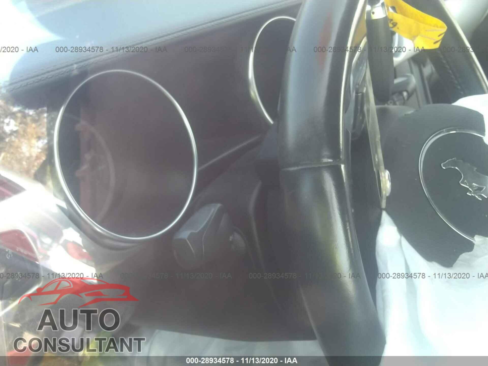 FORD MUSTANG 2019 - 1FATP8UH7K5149444