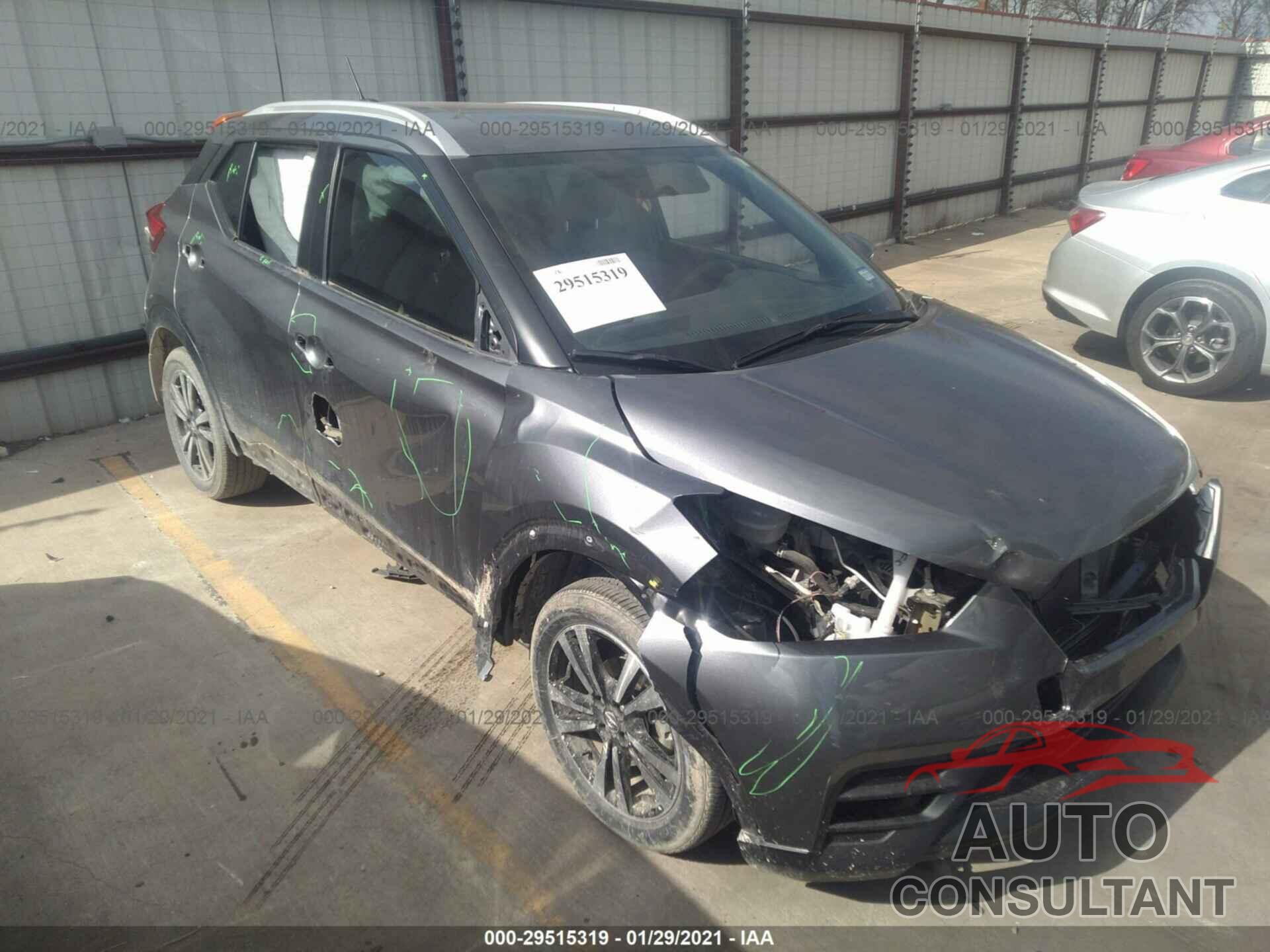 NISSAN KICKS 2018 - 3N1CP5CUXJL532271