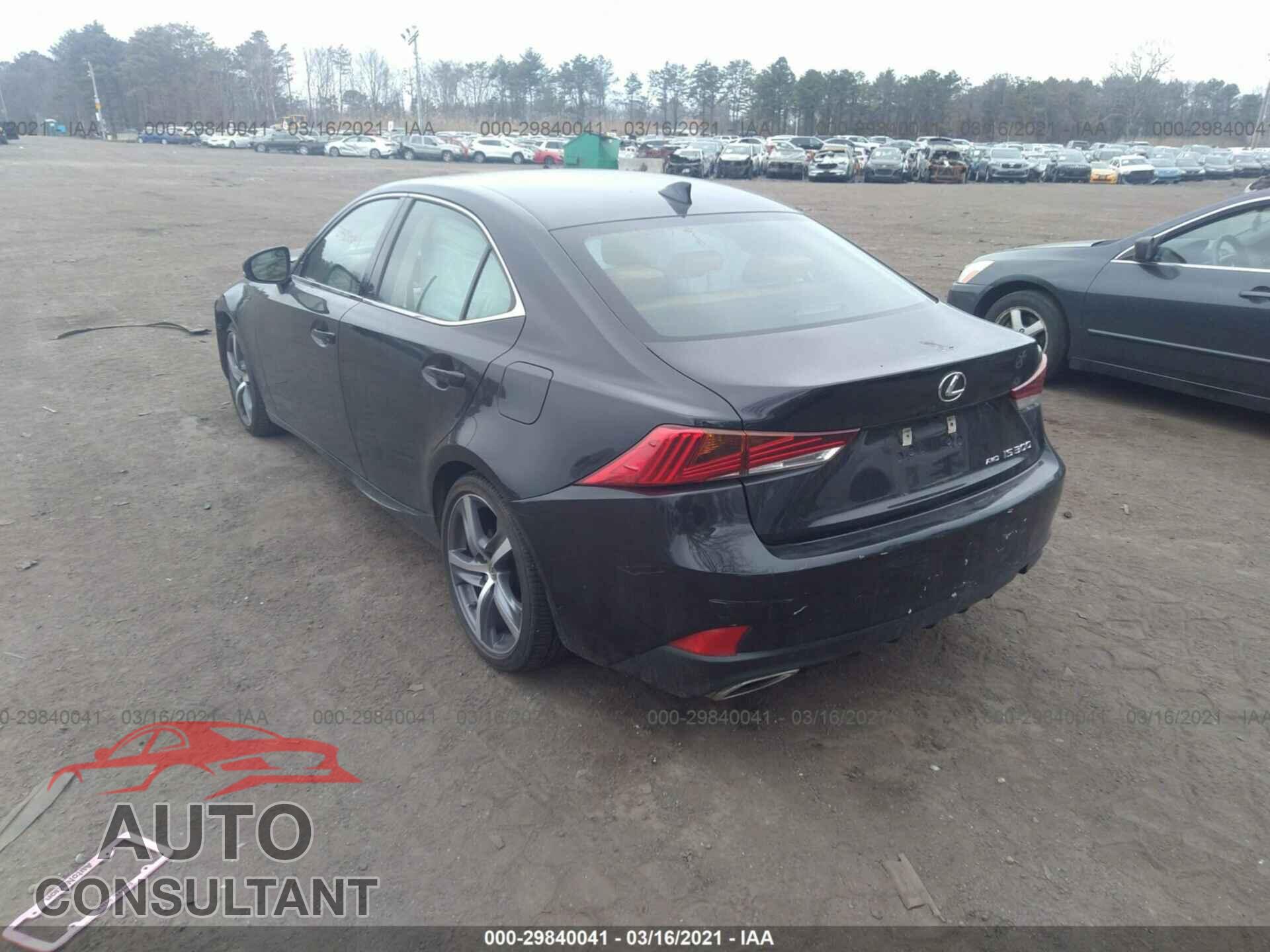 LEXUS IS 2018 - JTHC81D25J5027852