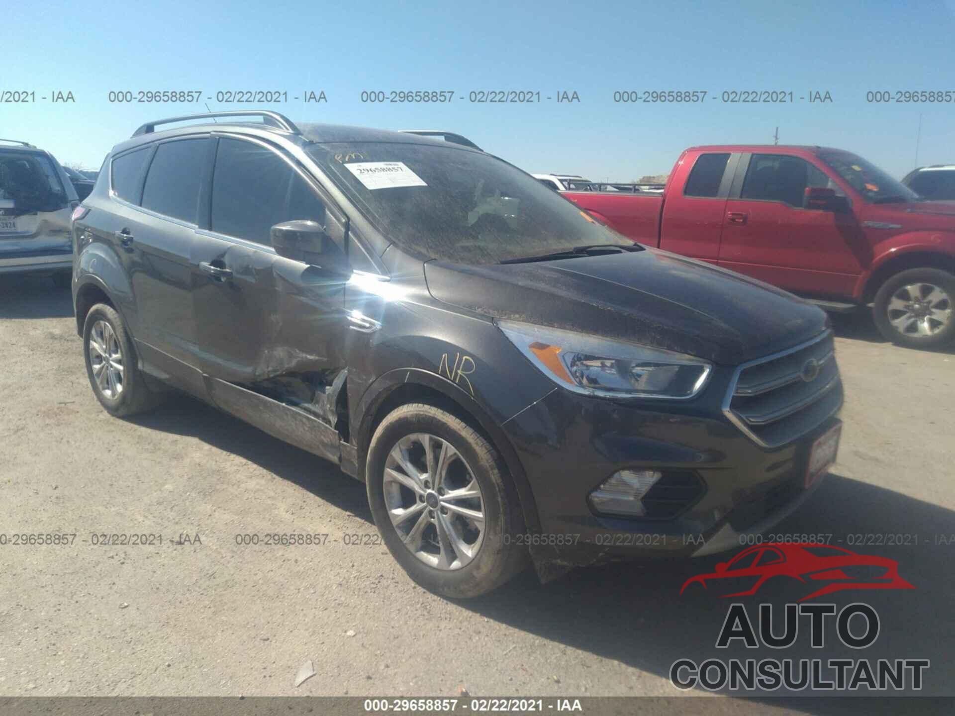 FORD ESCAPE 2017 - 1FMCU0G90HUC29980