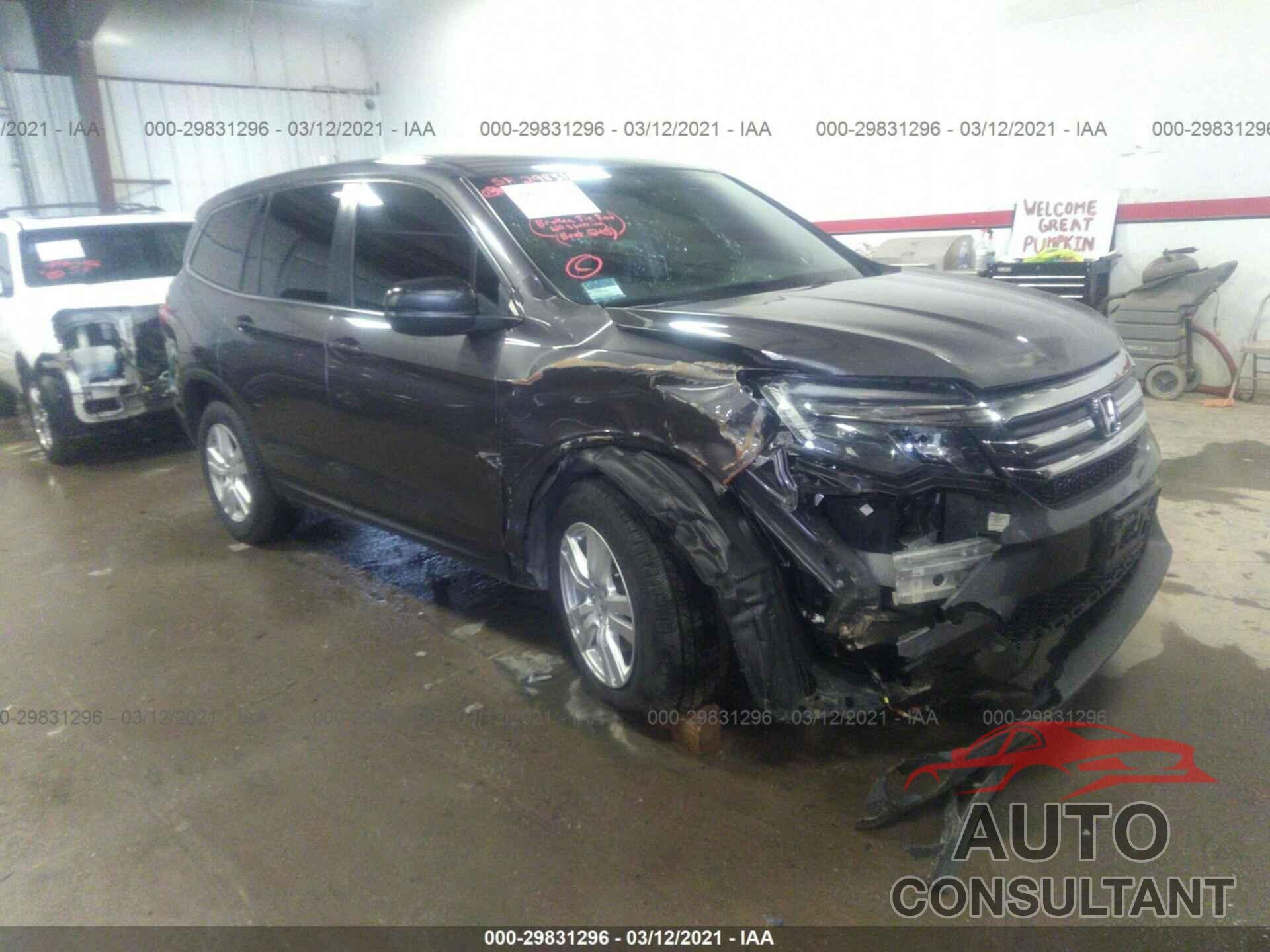 HONDA PILOT 2018 - 5FNYF5H18JB033133