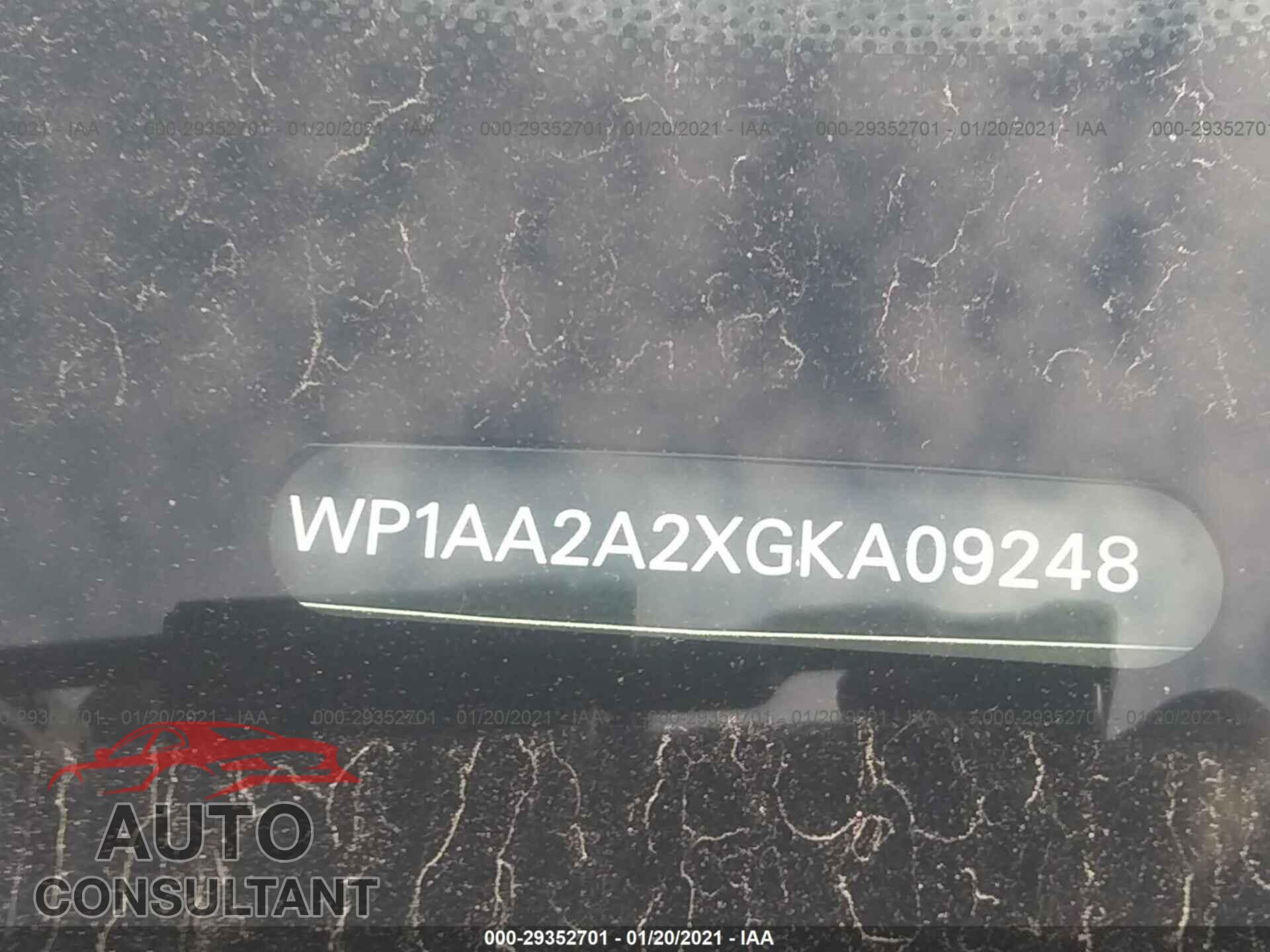 PORSCHE CAYENNE 2016 - WP1AA2A2XGKA09248
