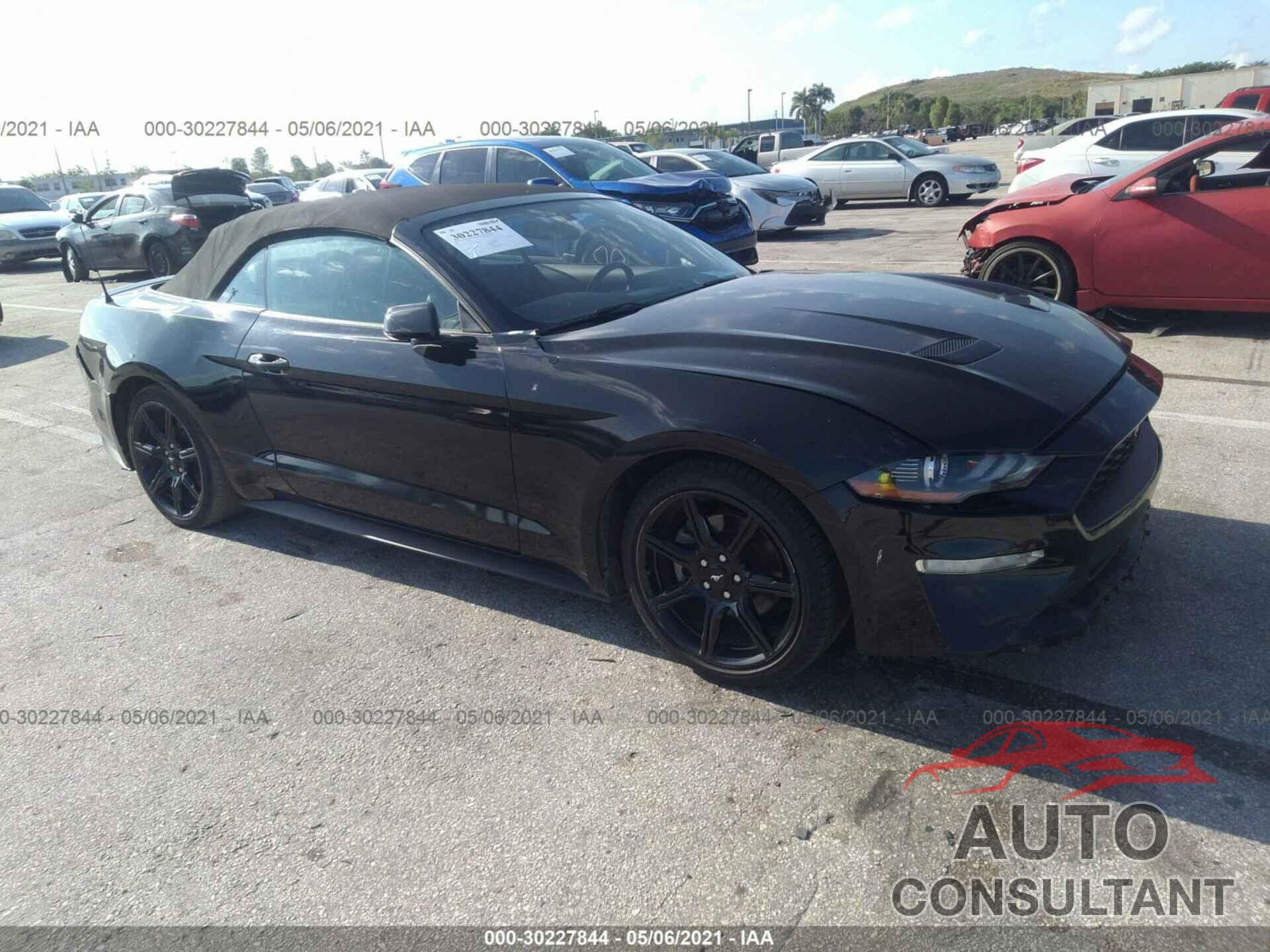 FORD MUSTANG 2018 - 1FATP8UH8J5124230