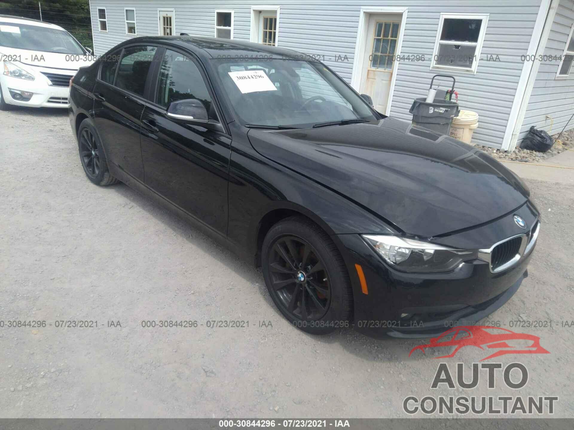 BMW 3 SERIES 2017 - WBA8A3C58HK691963