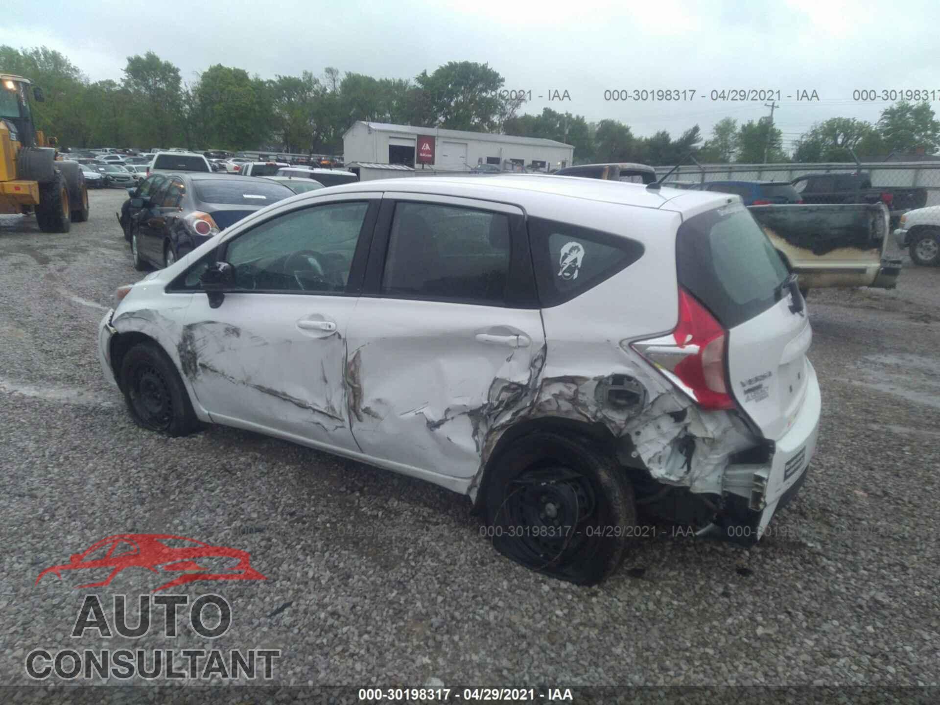 NISSAN VERSA NOTE 2018 - 3N1CE2CP0JL370245
