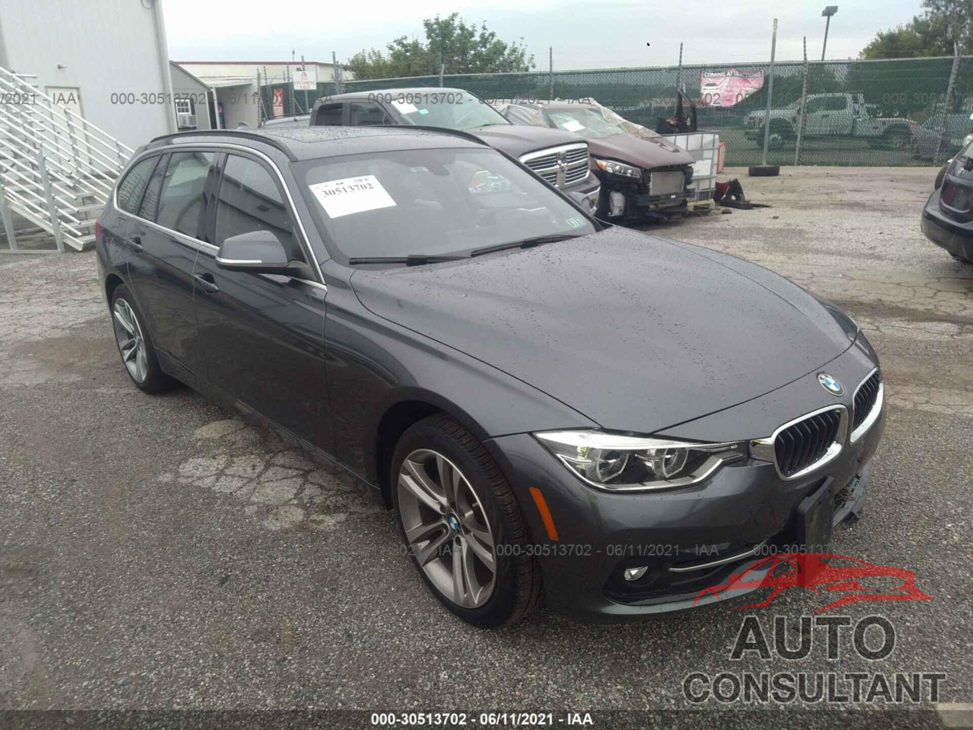 BMW 3 SERIES 2017 - WBA8K3C31HA022922