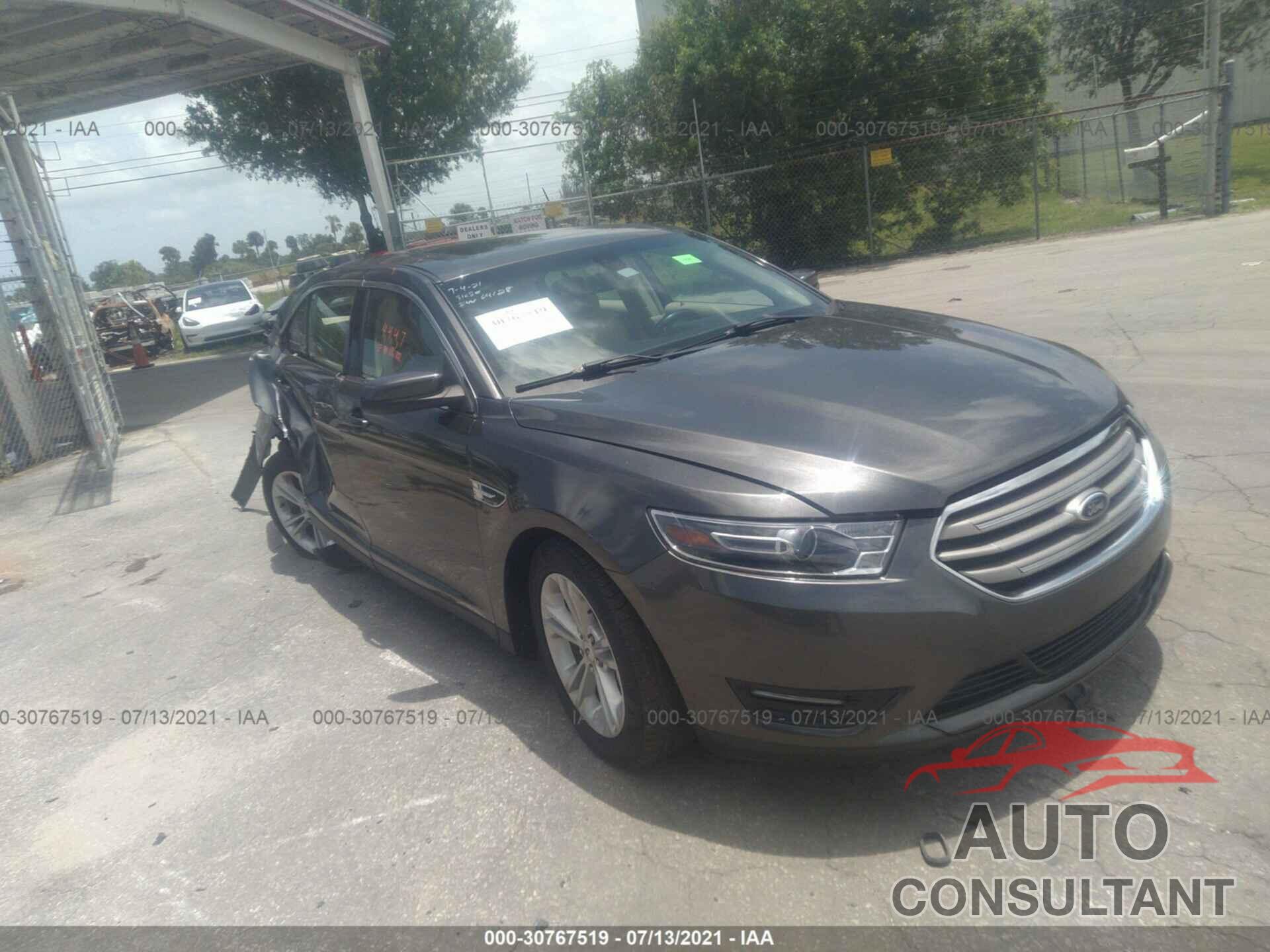 FORD TAURUS 2016 - 1FAHP2E82GG118552