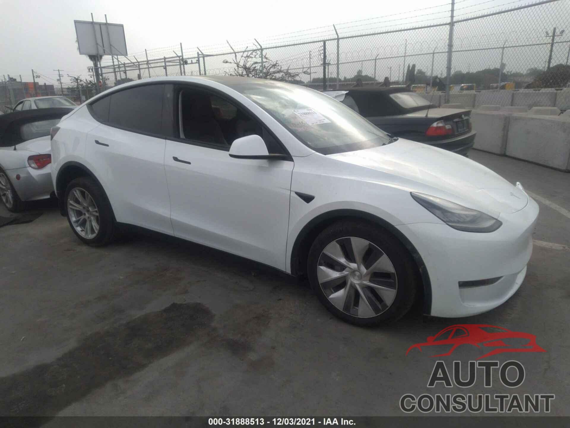 TESLA MODEL Y 2021 - 5YJYGDEE1MF149633