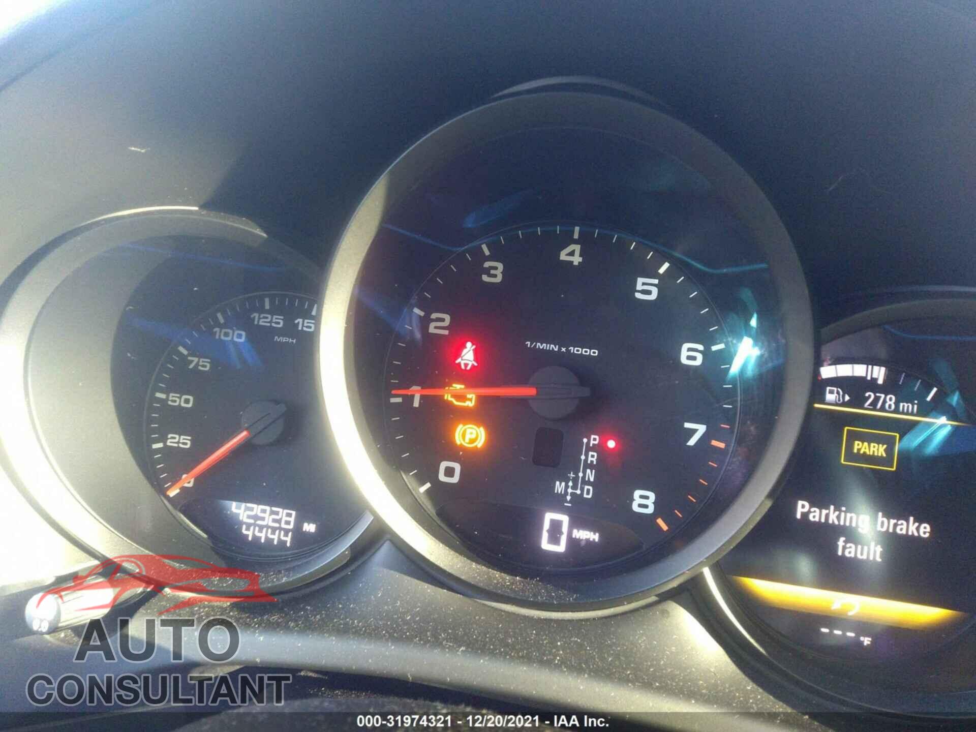 PORSCHE MACAN 2018 - WP1AA2A53JLB05816