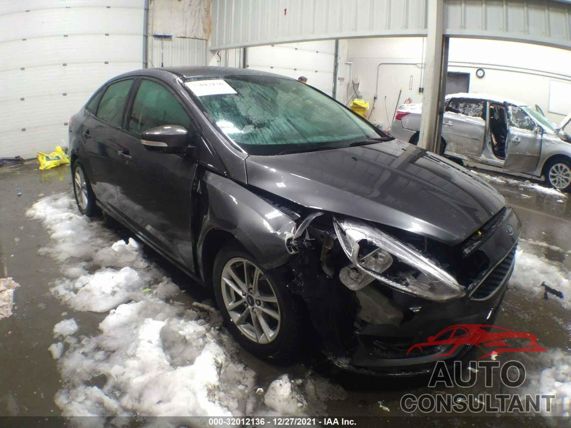 FORD FOCUS 2017 - 1FADP3F20HL299996