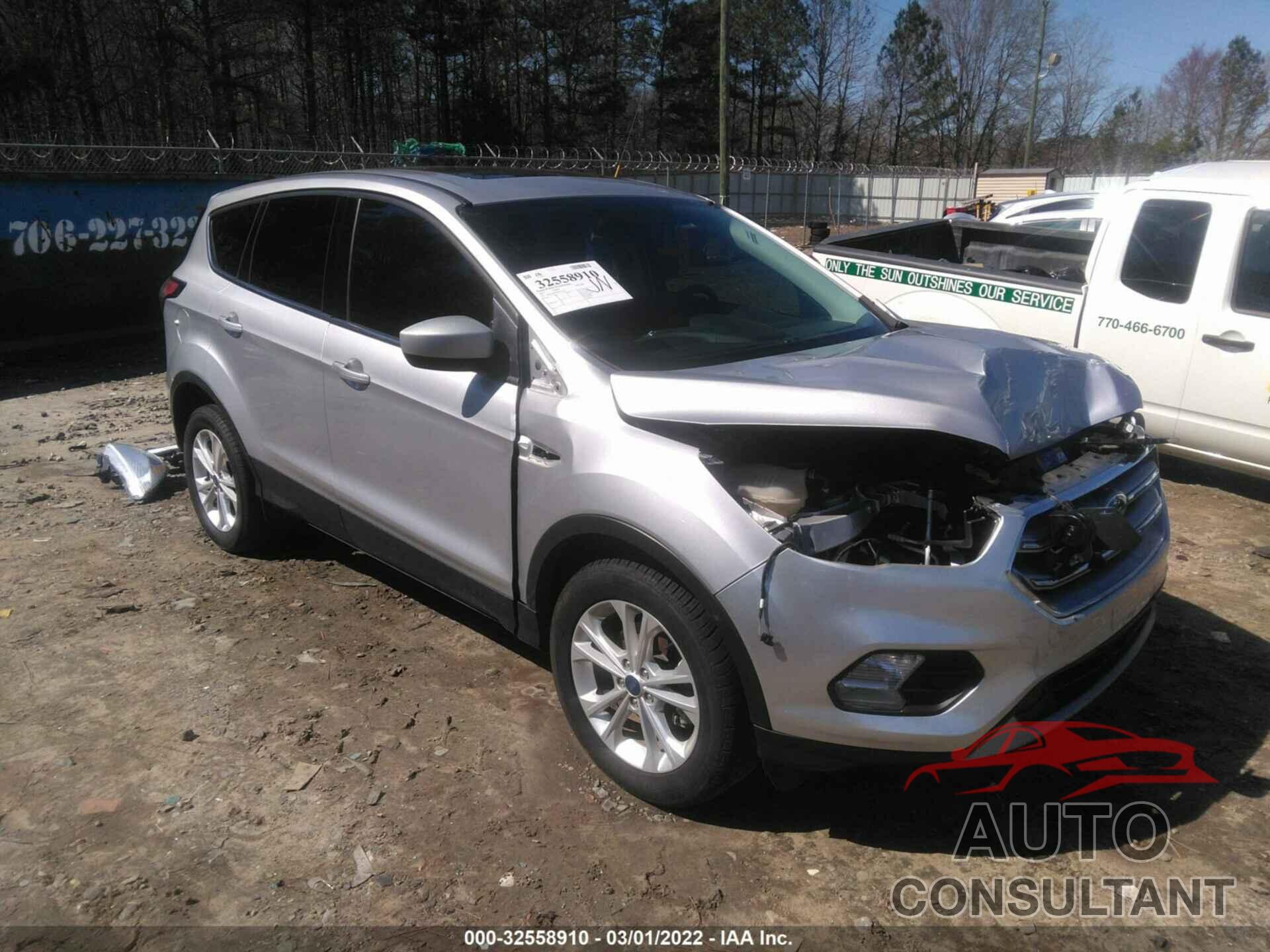 FORD ESCAPE 2017 - 1FMCU0GD3HUE63308