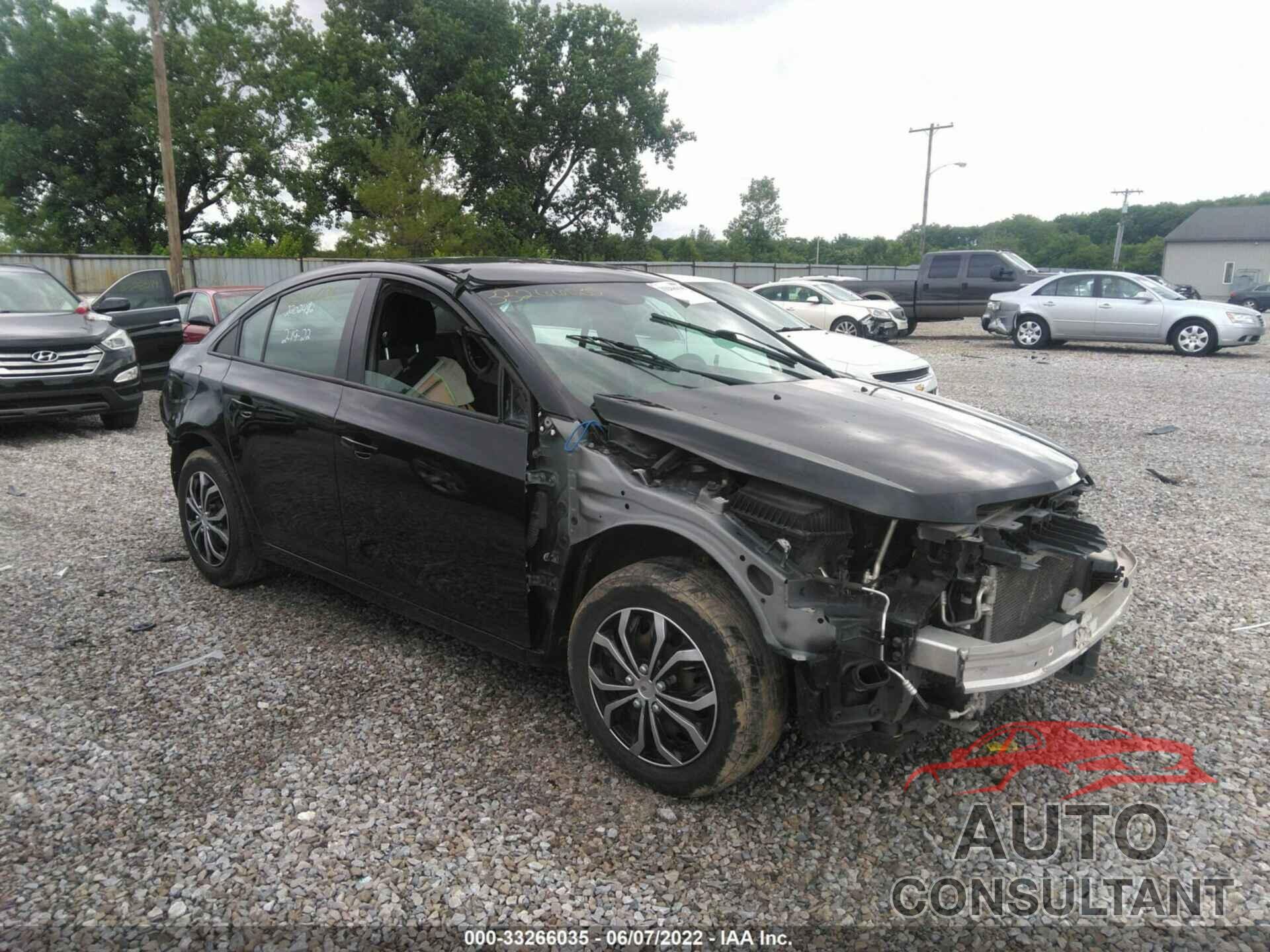 CHEVROLET CRUZE LIMITED 2016 - 1G1PC5SH6G7145981