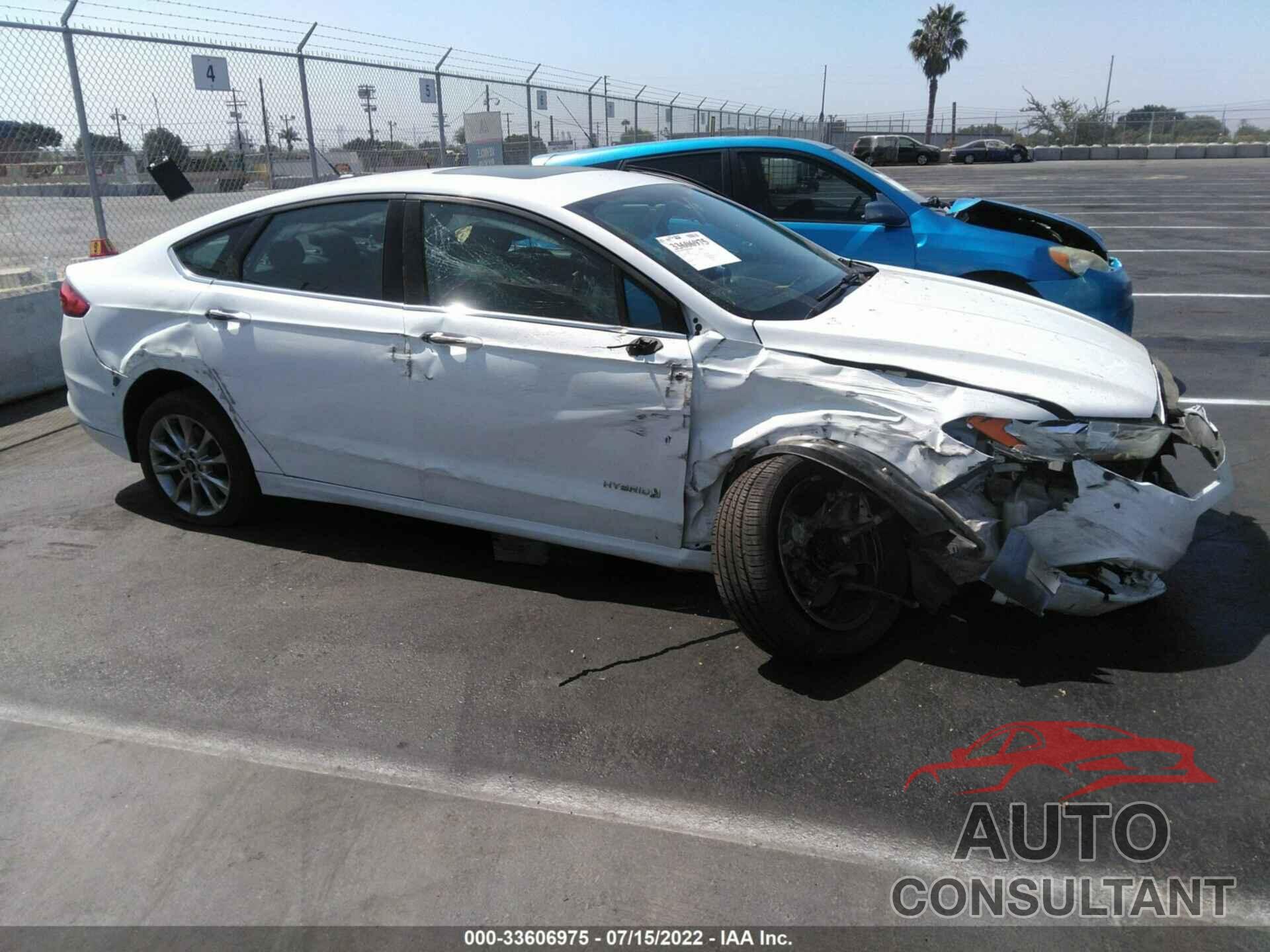 FORD FUSION 2017 - 3FA6P0LU9HR315367