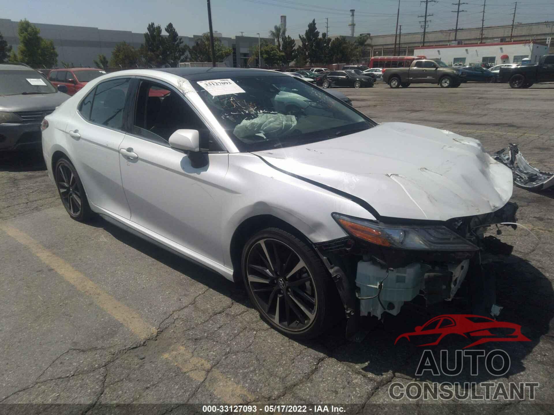 TOYOTA CAMRY 2018 - 4T1B61HK2JU124196