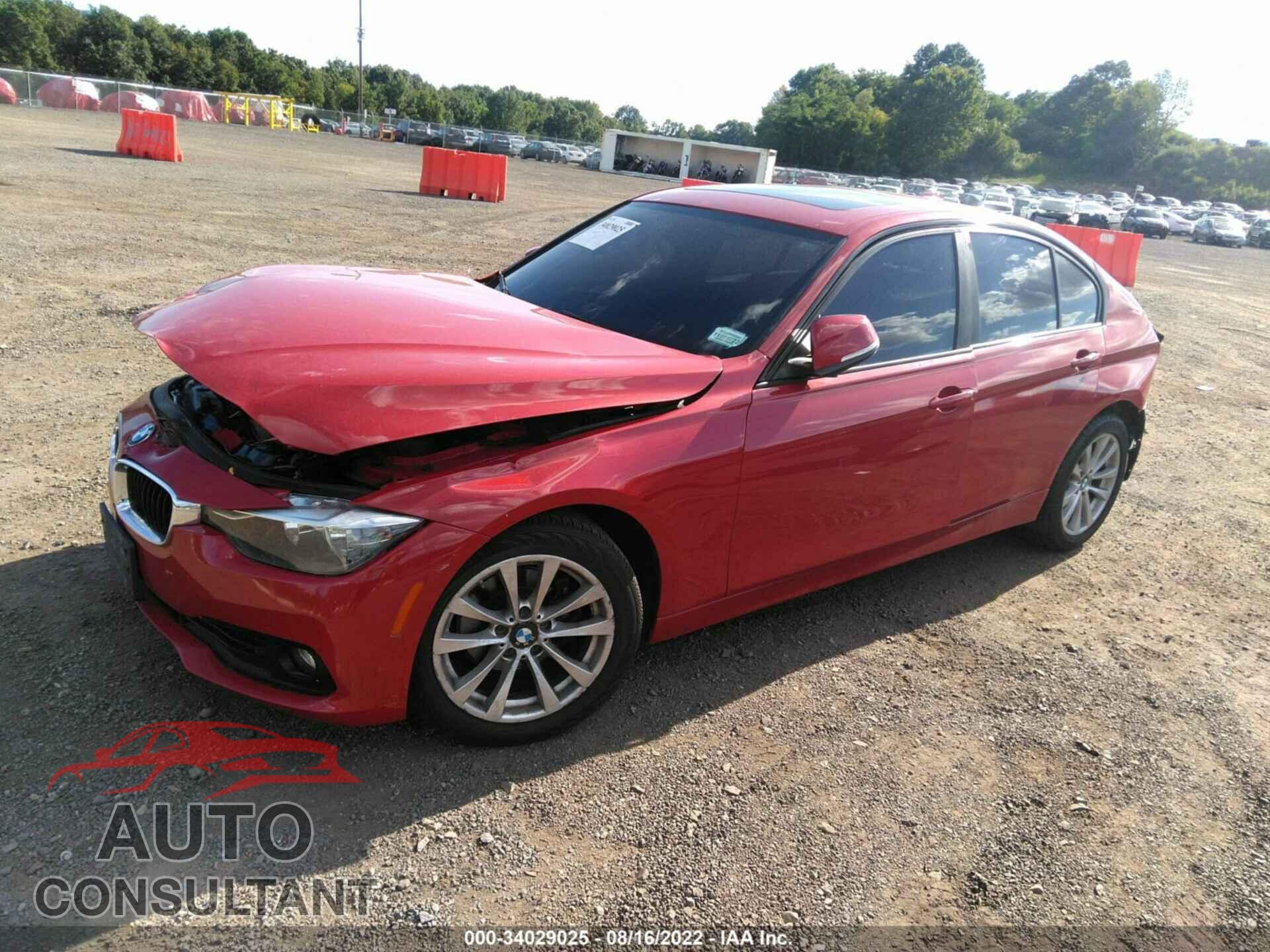 BMW 3 SERIES 2016 - WBA8E5G52GNU21022