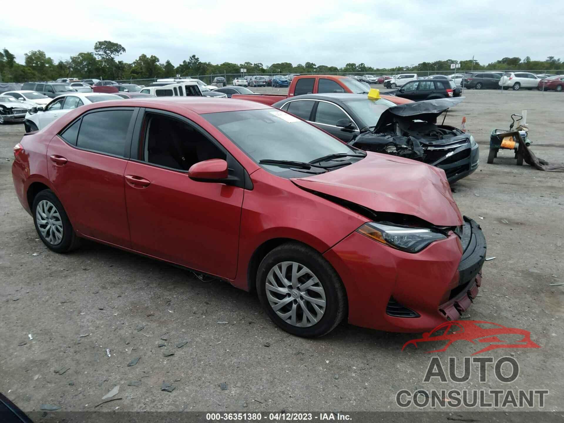 TOYOTA COROLLA 2018 - 2T1BURHE9JC104155
