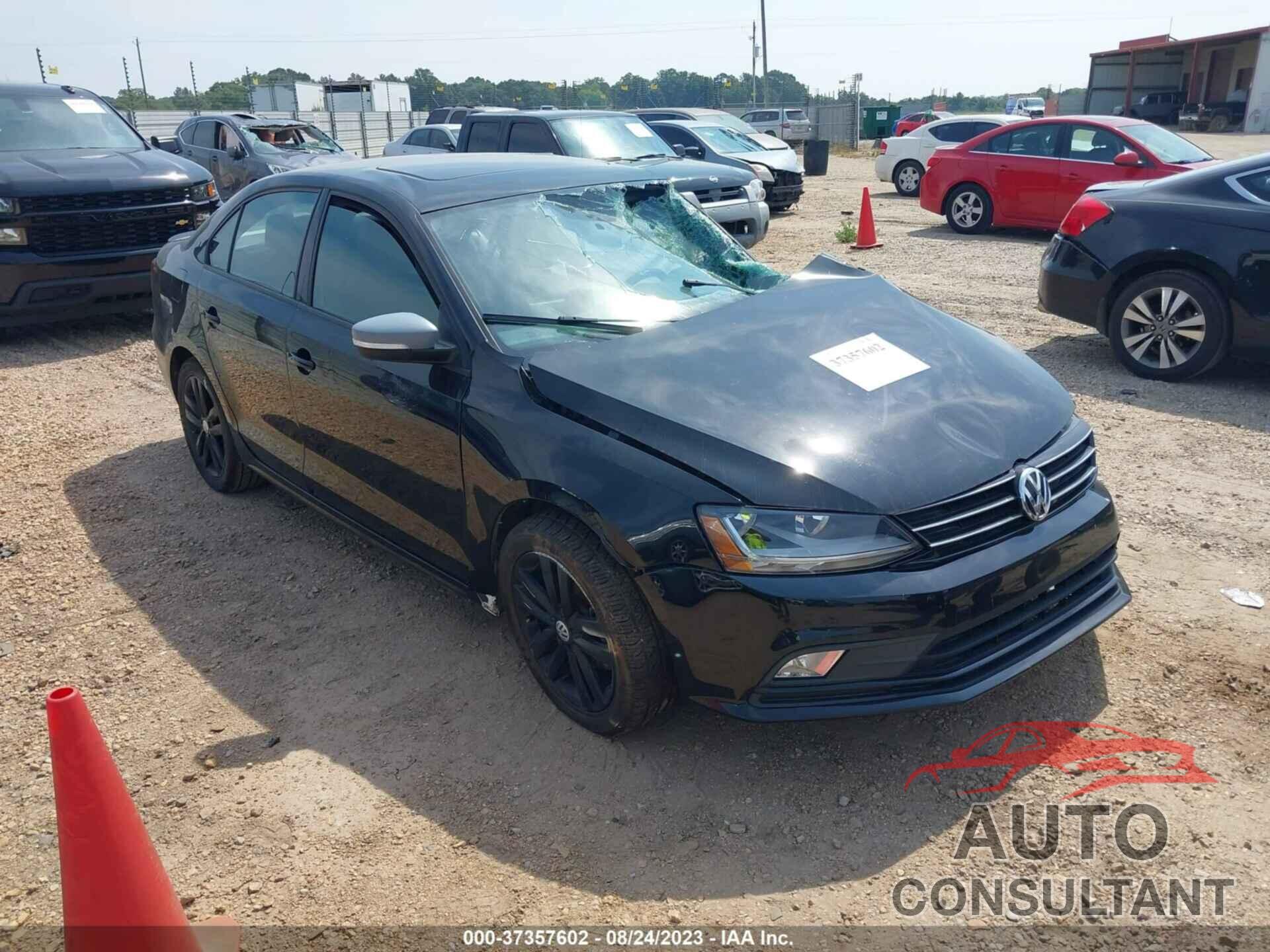 VOLKSWAGEN JETTA 2018 - 3VWD17AJXJM204167