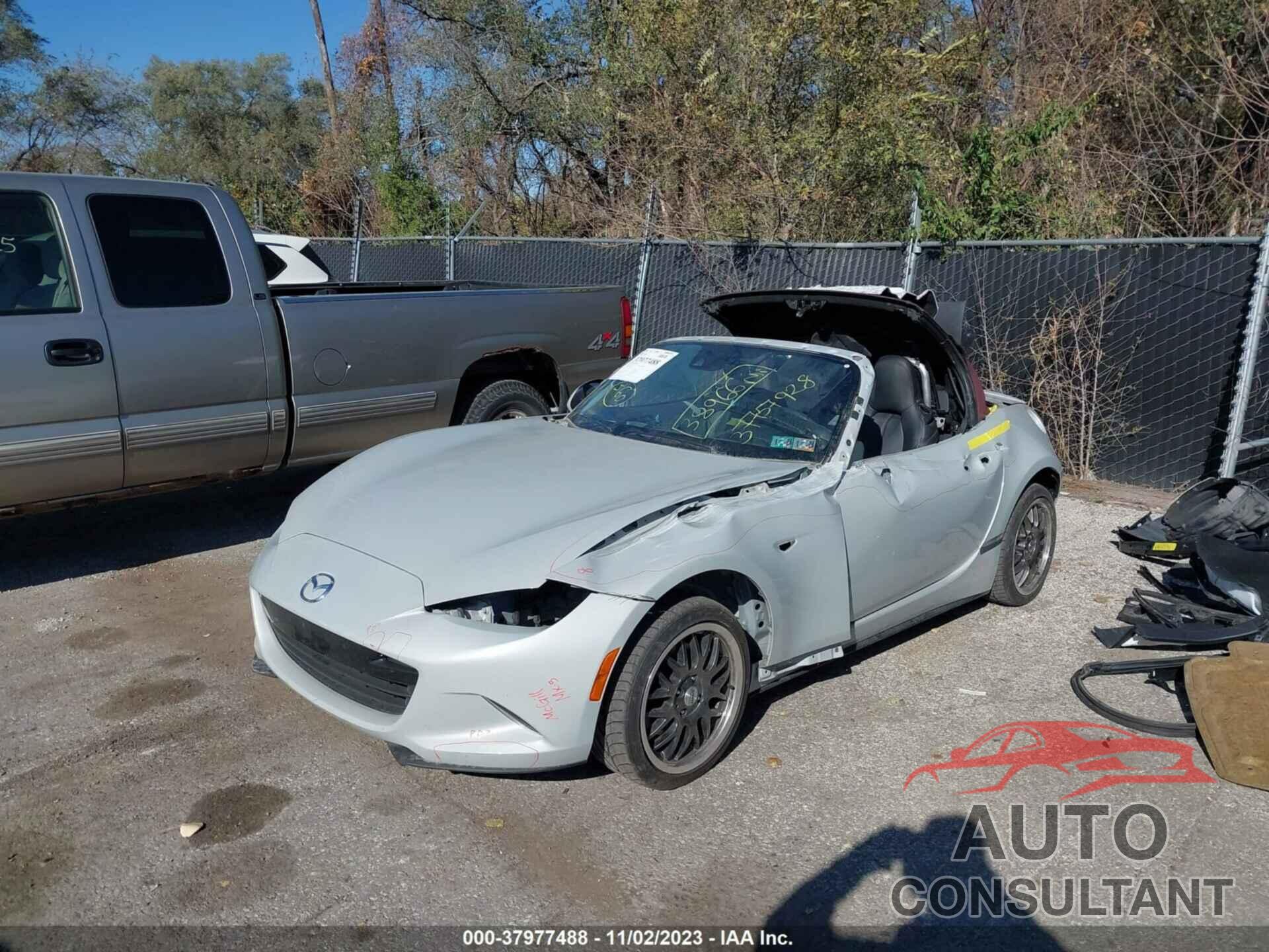 MAZDA MX-5 MIATA 2018 - JM1NDAD70J0202670