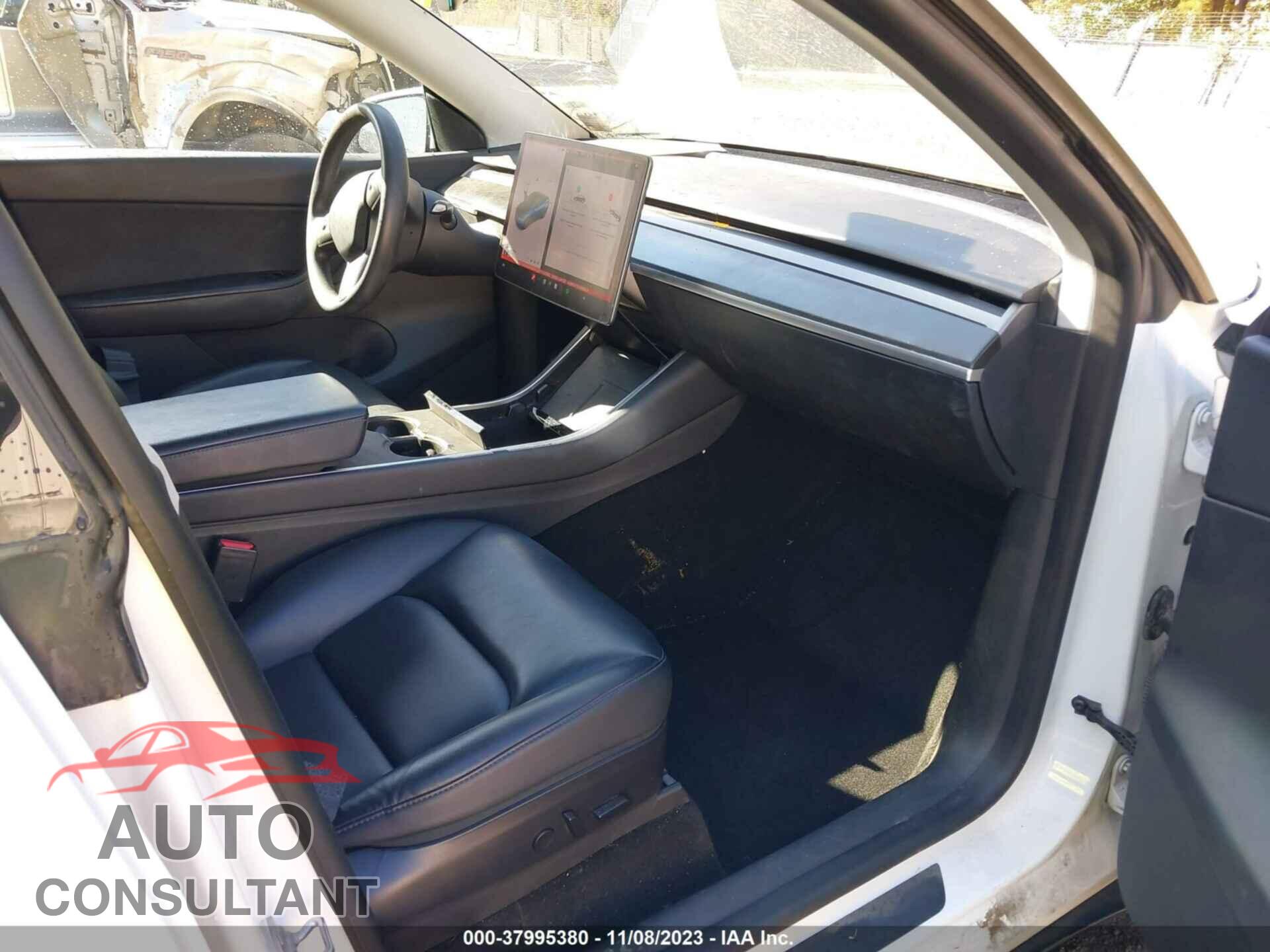 TESLA MODEL Y 2020 - 5YJYGDEEXLF050159