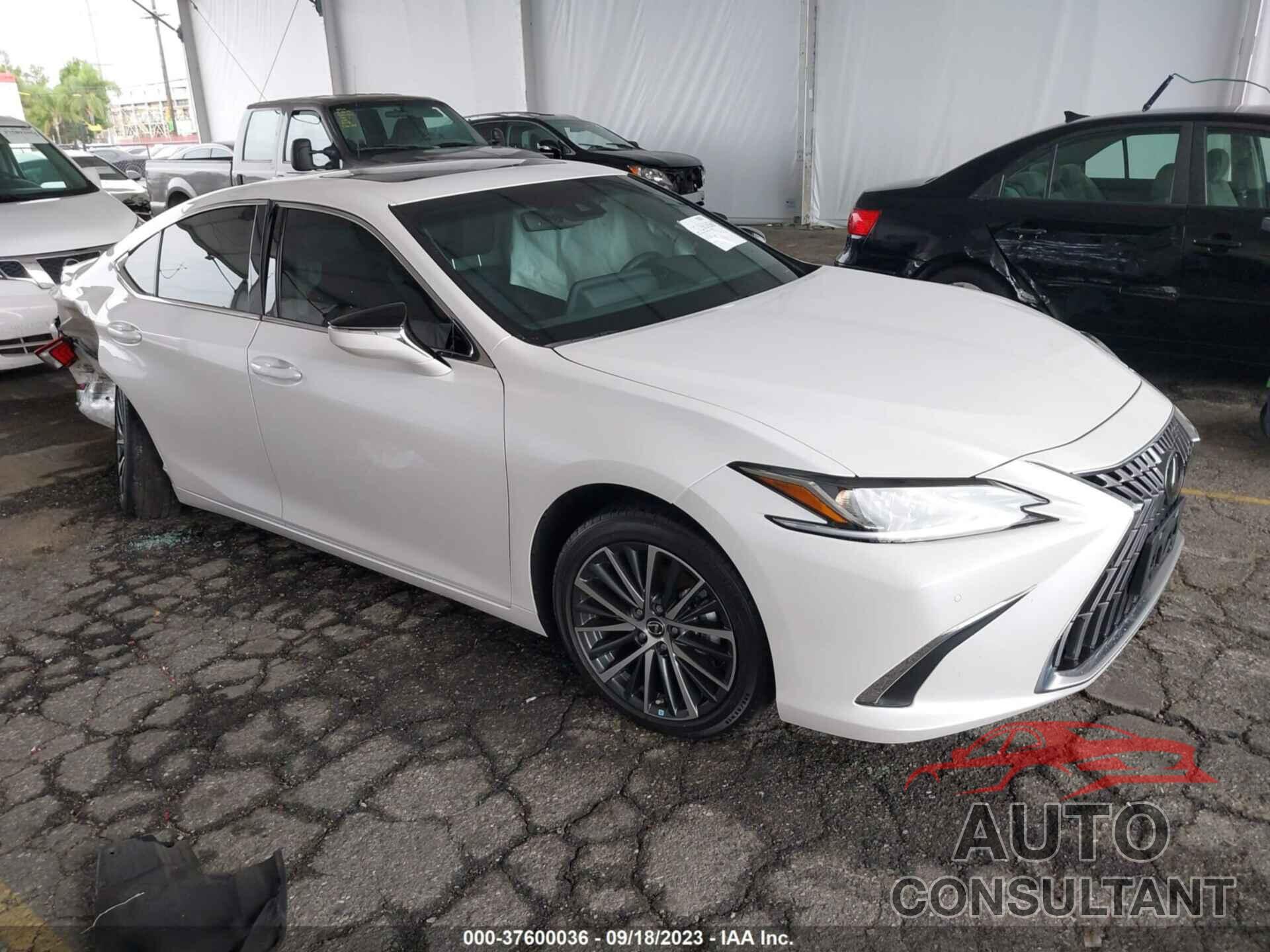 LEXUS ES 300H 2023 - 58ADA1C11PU028695